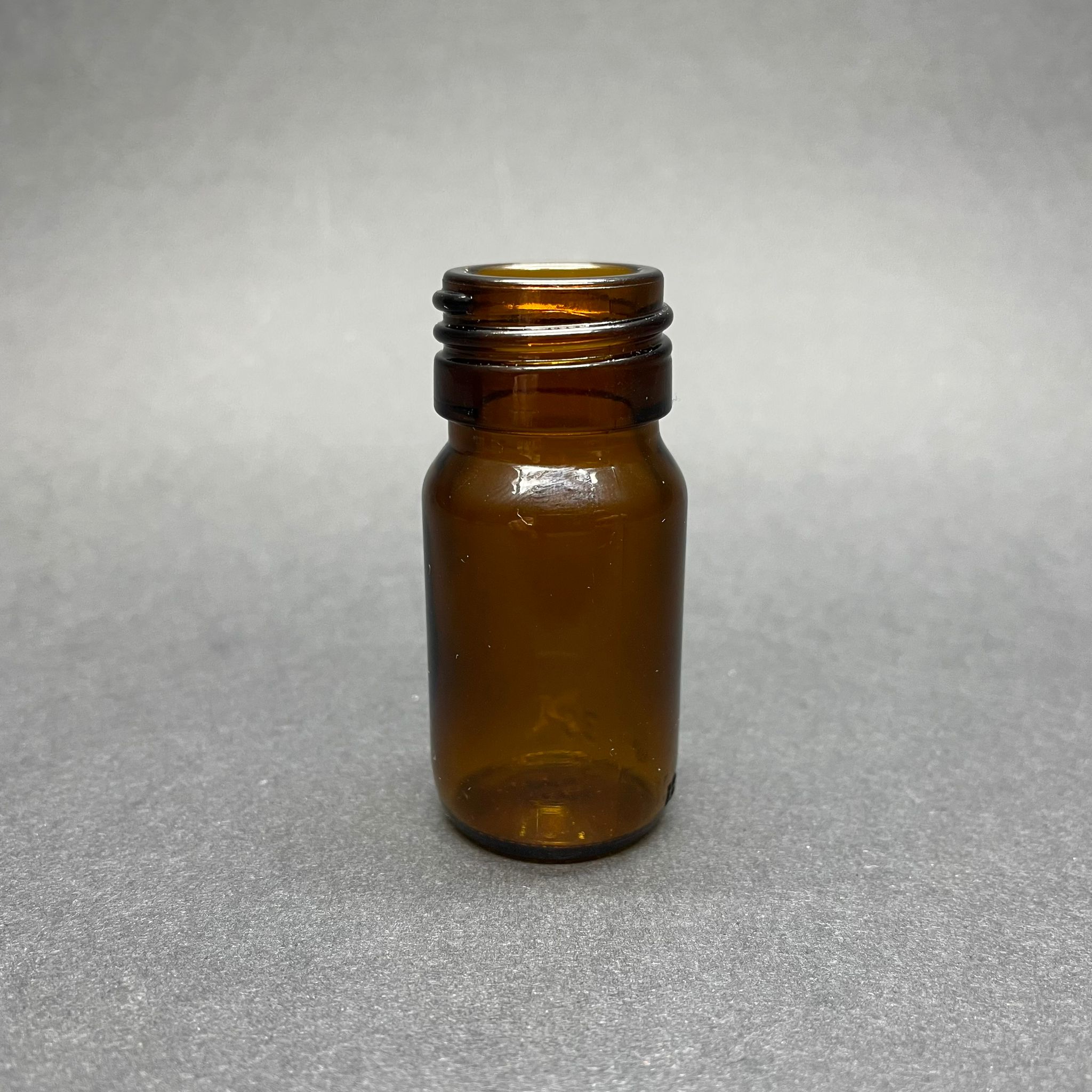 15 Cc Amber Cam Şişe Kapaksız (25 Ağız) - 15 Ml Ecza Şişesi - Şişecam Ürün Kodu: 710201