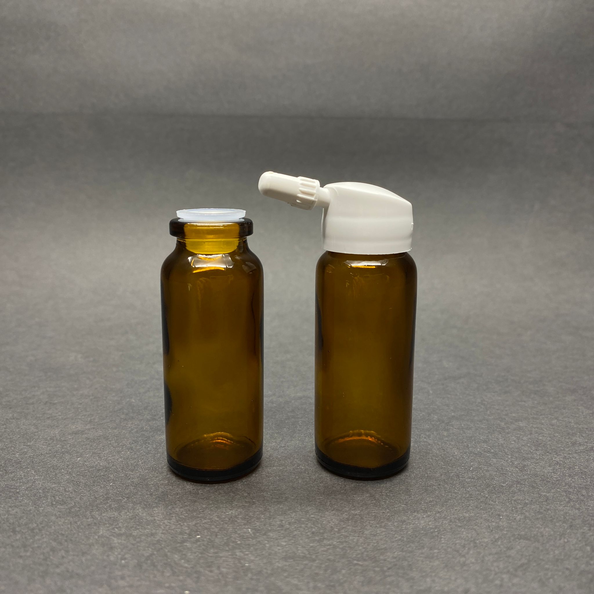 15 Cc Amber Flakon Penisilin Şişesi - Beyaz Tank Damlalıklı - Plastik Tıpalı - 15 Ml Damlalıklı Cam Şişe