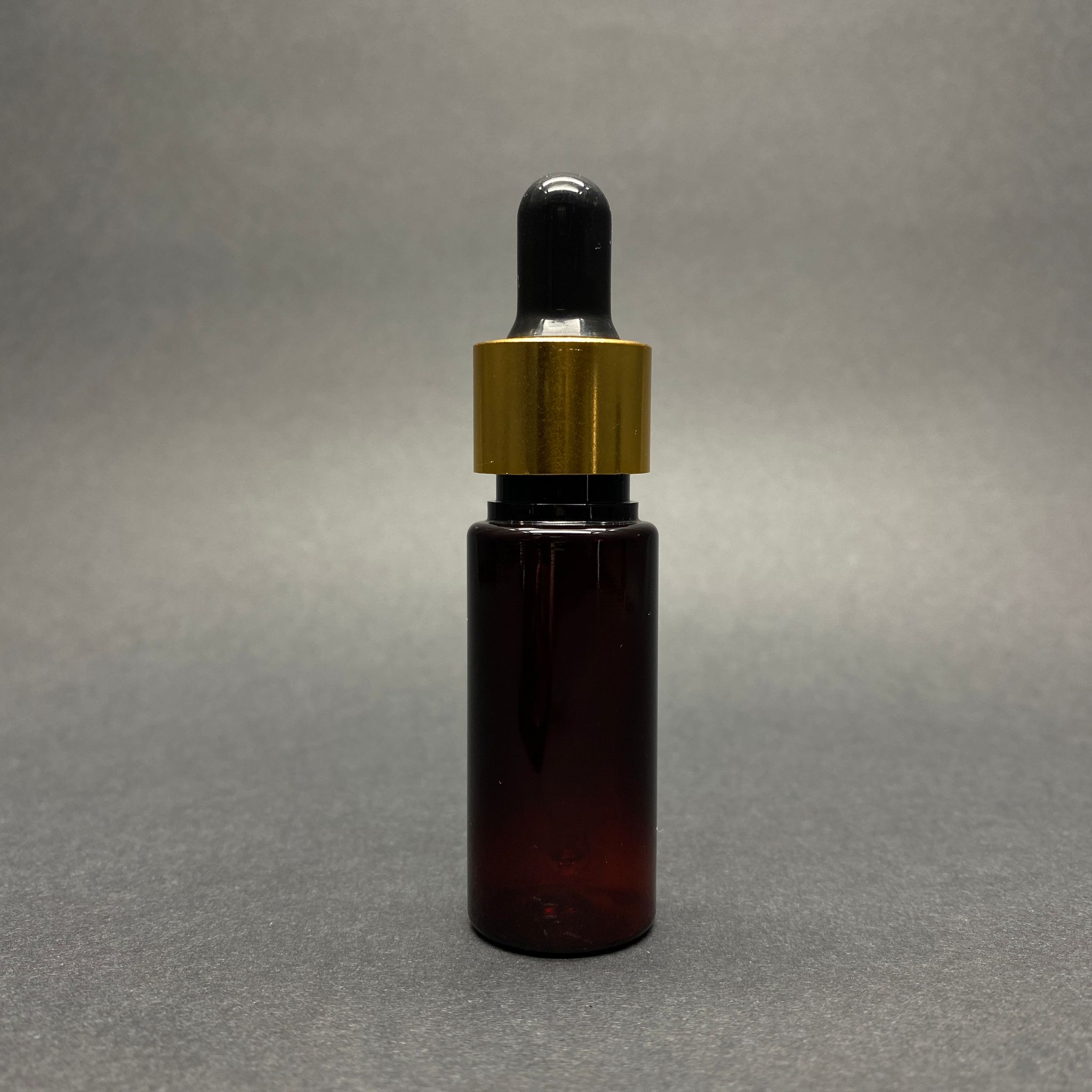 15 Cc Amber Pet Şişe - Cam Damlalıklı Takım (Siyah Emzik+Gold Metal Kapak+Cam Pipet)