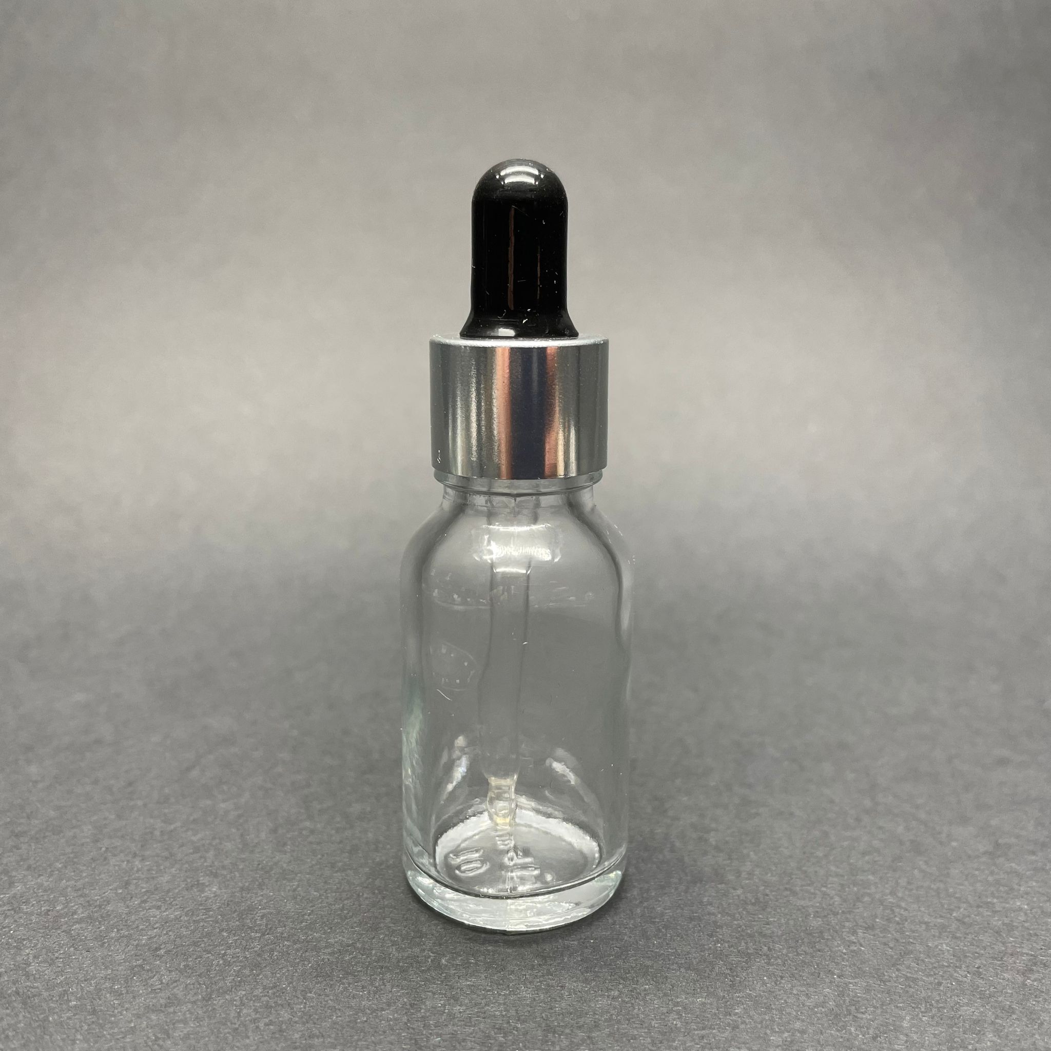 15 Cc Şeffaf Cam Damlalıklı Şişe - Siyah Emzik - Gümüş Metal Kapak - 15 Ml Cam Damlalıklı Şişe