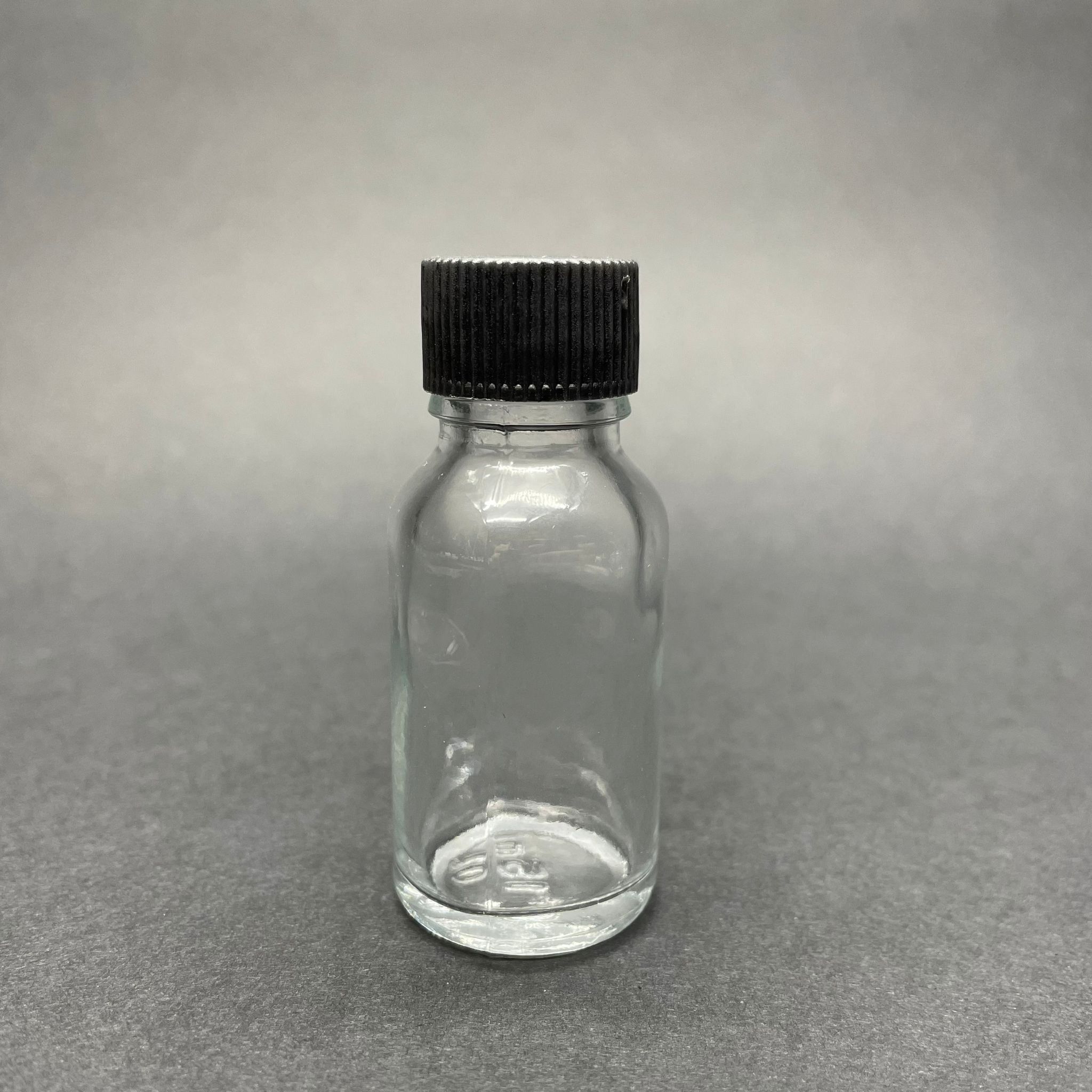 15 Cc Şeffaf Cam Şişe Siyah Kapaklı - 15 Ml Kapaklı Cam Şişe