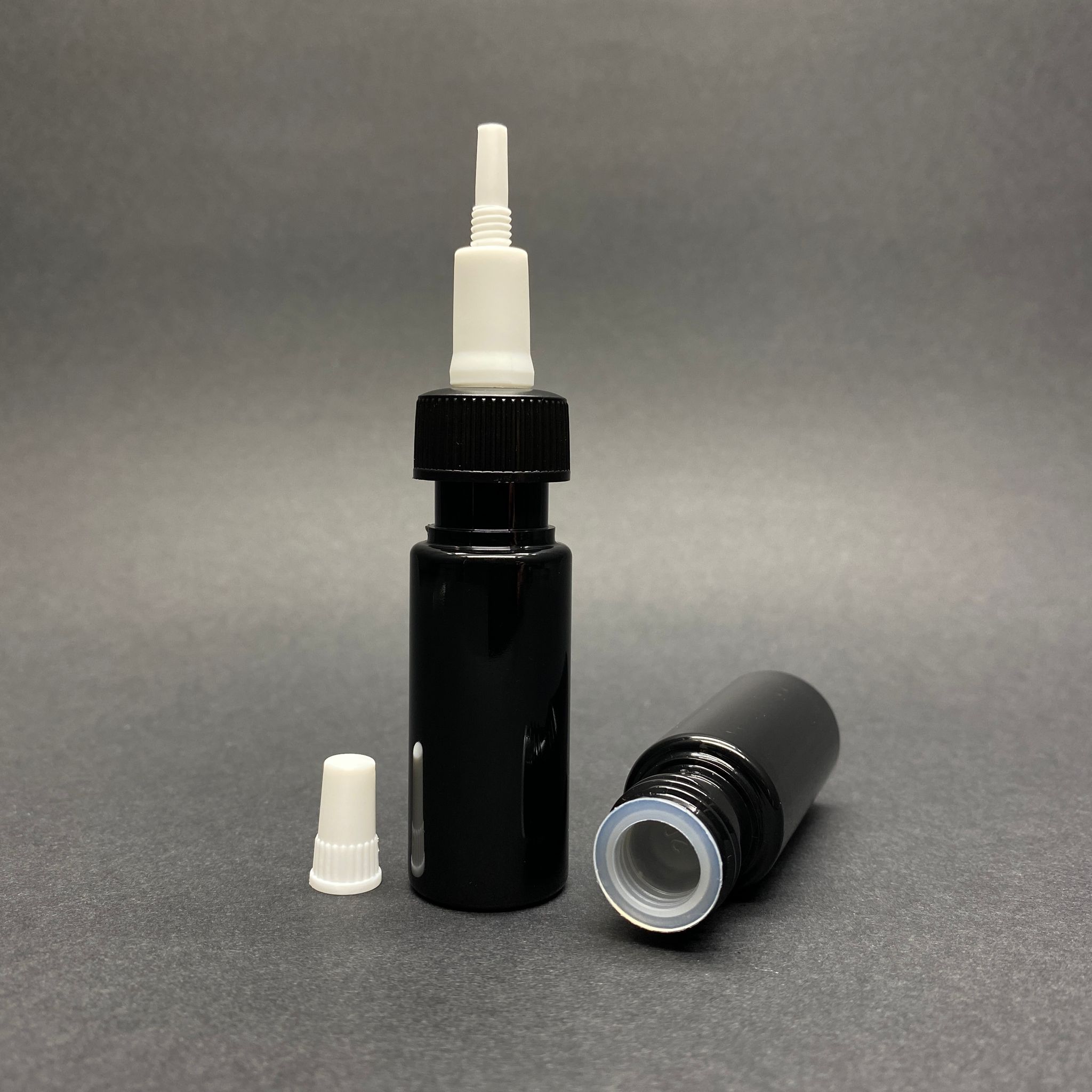 15 Cc Siyah Pet Şişe - Üstten Damlalıklı Kapak + Kör Tıpa - Sıvıyı Kontrollü Damlatır