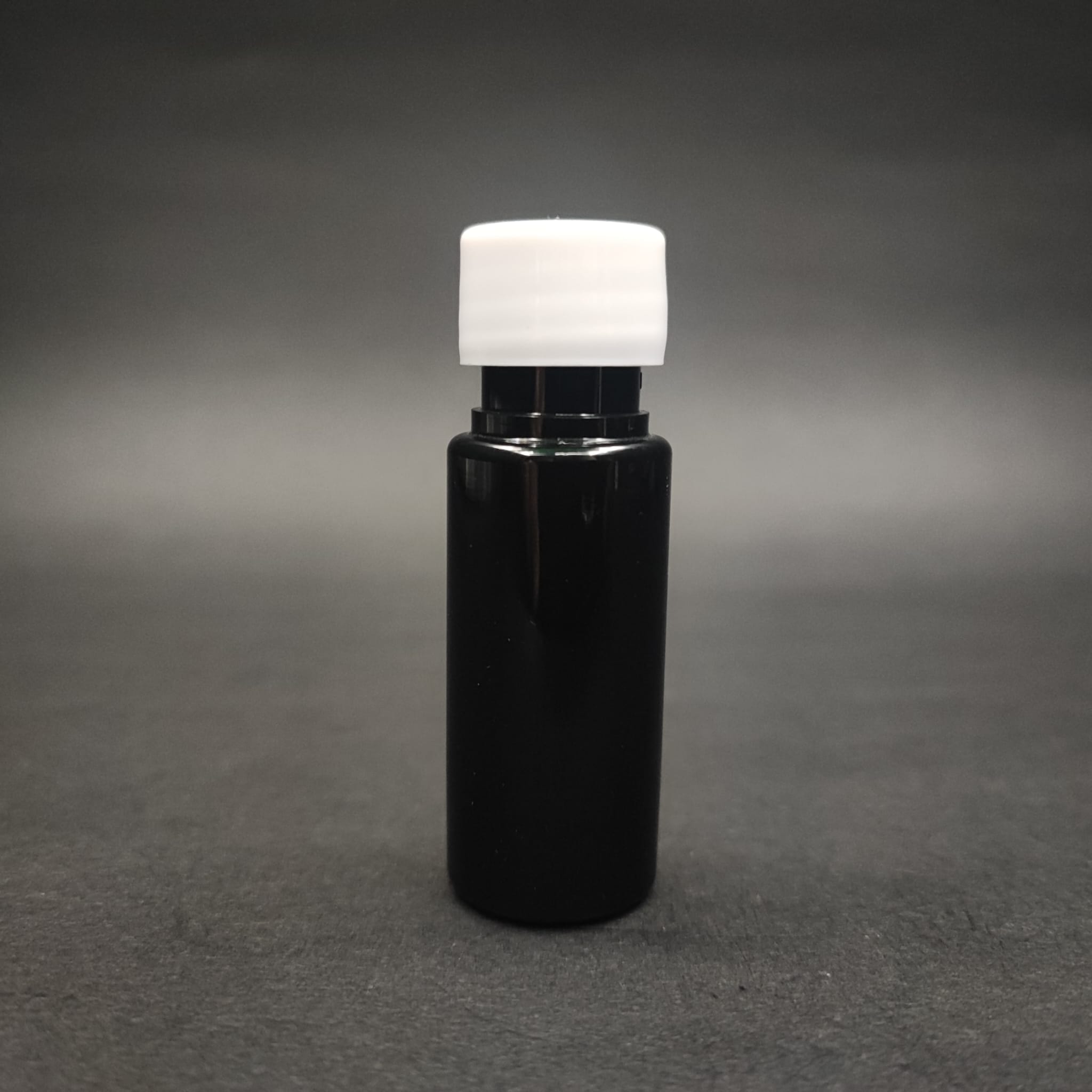 15 Cc Siyah Plastik Şişe + Kendinden Contalı Sızdırmaz Beyaz Kapak  - 15 Ml Kapaklı Pet Şişe