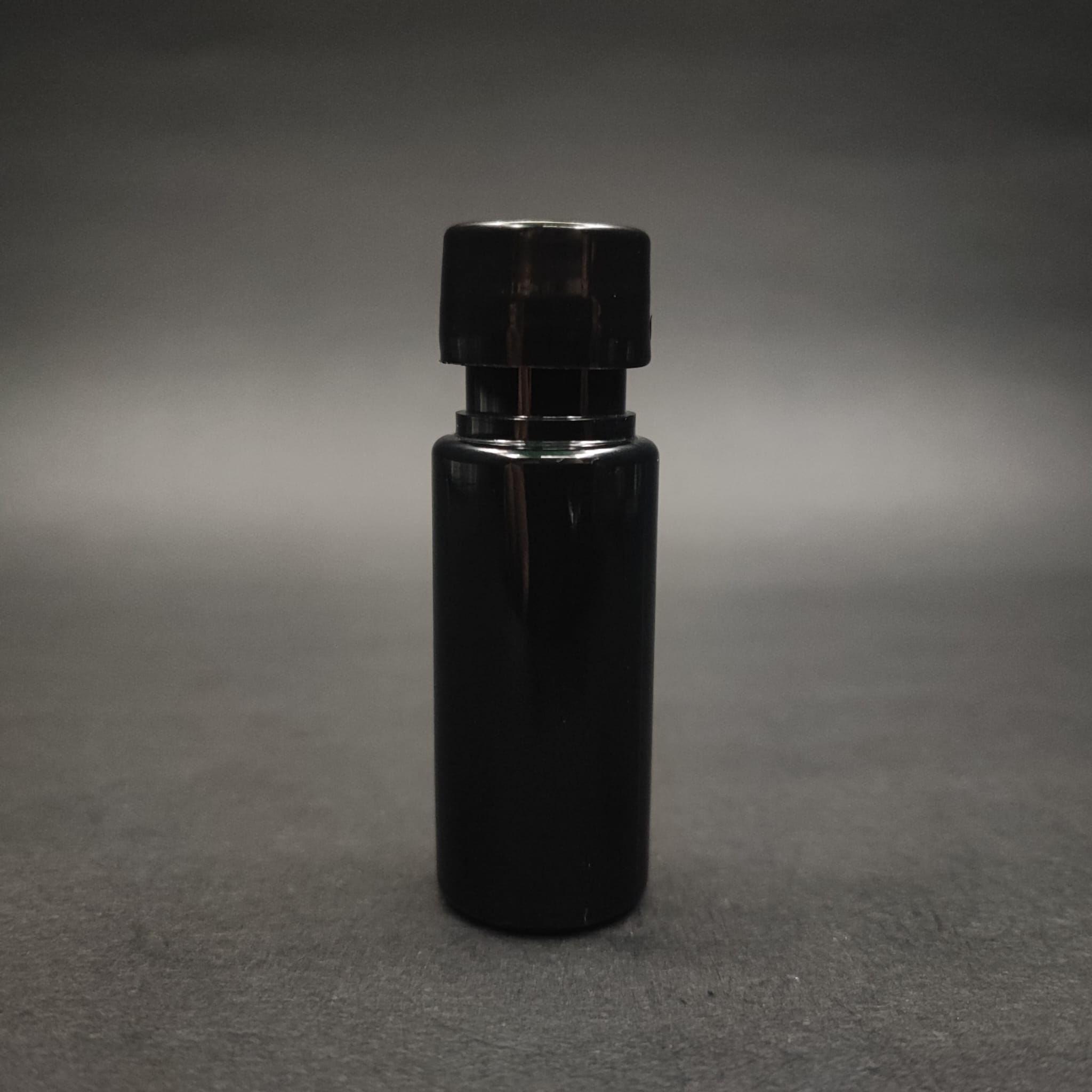 15 Cc Siyah Plastik Şişe + Kendinden Contalı Sızdırmaz Siyah Kapak  - 15 Ml Kapaklı Pet Şişe
