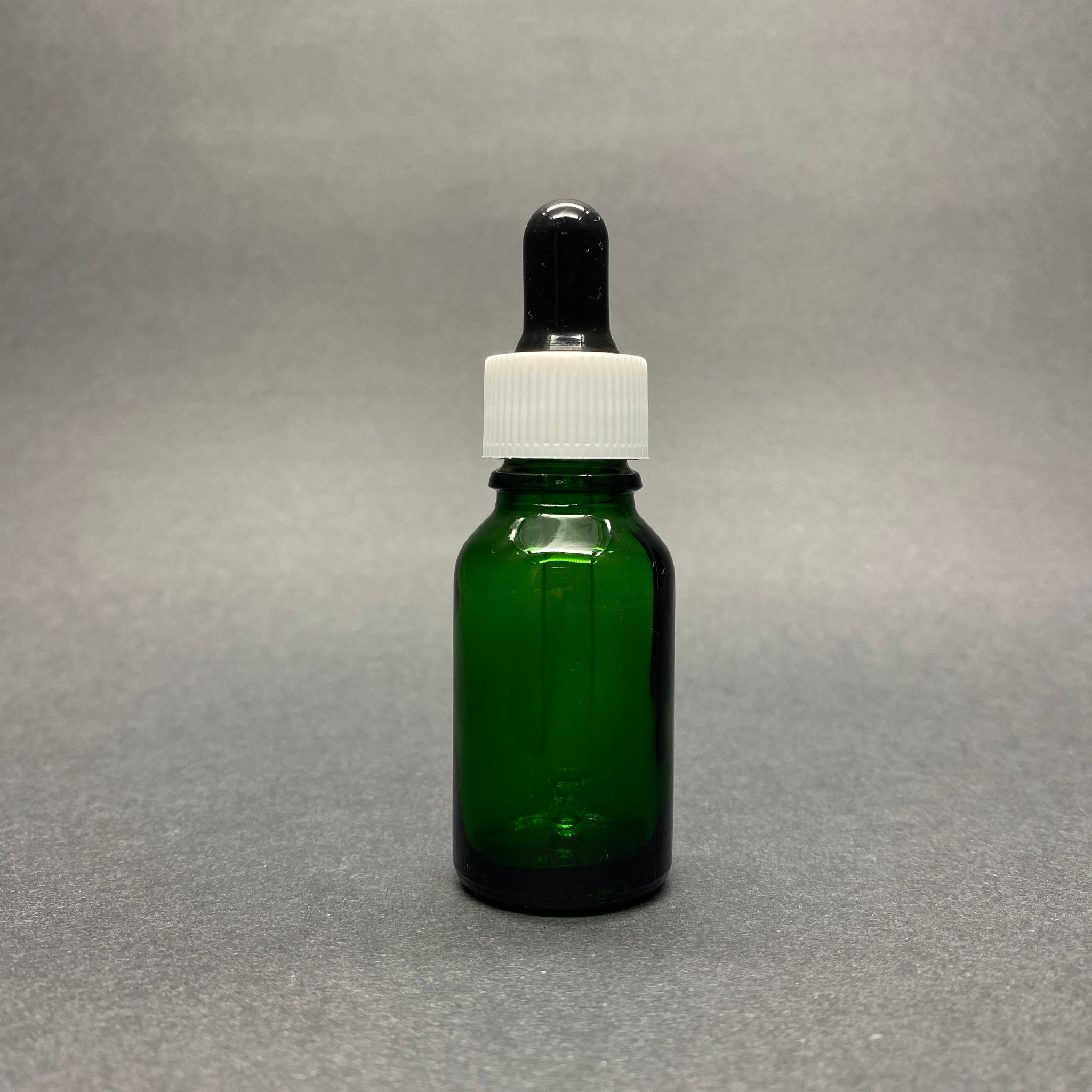 15 Cc Yeşil Cam Damlalıklı Şişe (Siyah Emzik + Beyaz Delikli Kapak + Cam Pipet) 15 Ml Cam Damlalıklı Yeşil Şişe