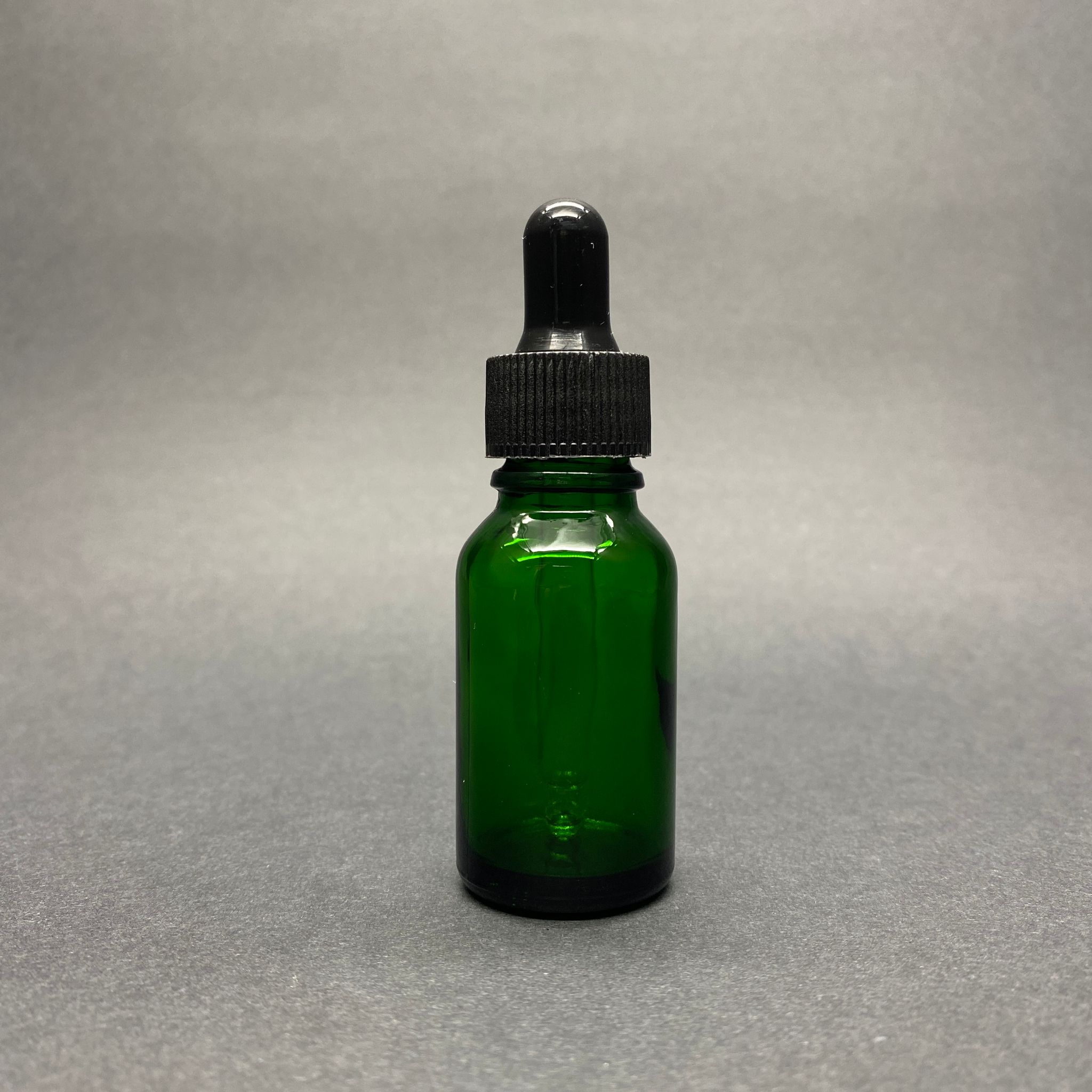 15 Cc Yeşil Cam Damlalıklı Şişe (Siyah Emzik + Siyah Delikli Kapak + Cam Pipet) 15 Ml Cam Damlalıklı Yeşil Şişe