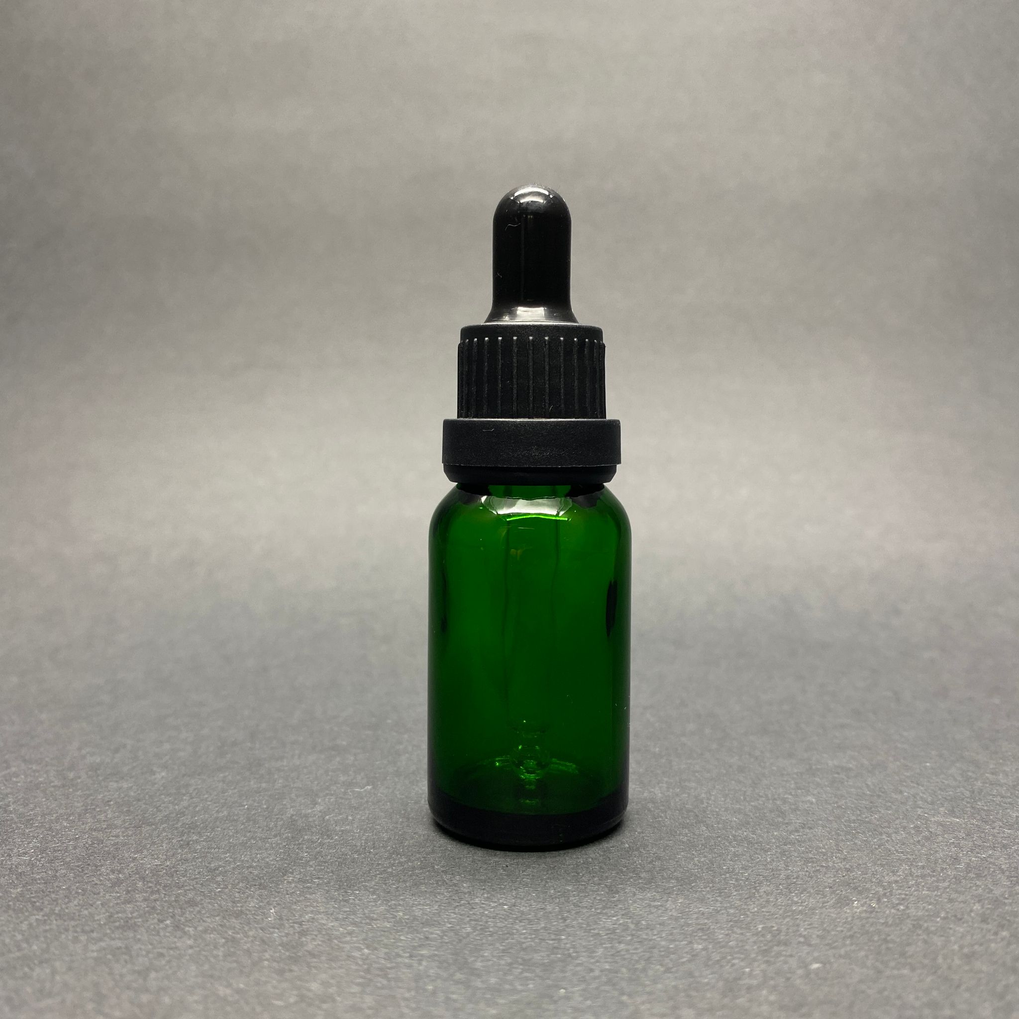 15 Cc Yeşil Cam Damlalıklı Şişe (Siyah Emzik + Siyah Kilitli Delikli Kapak + Cam Pipet) 15 Ml Cam Damlalıklı Yeşil Şişe