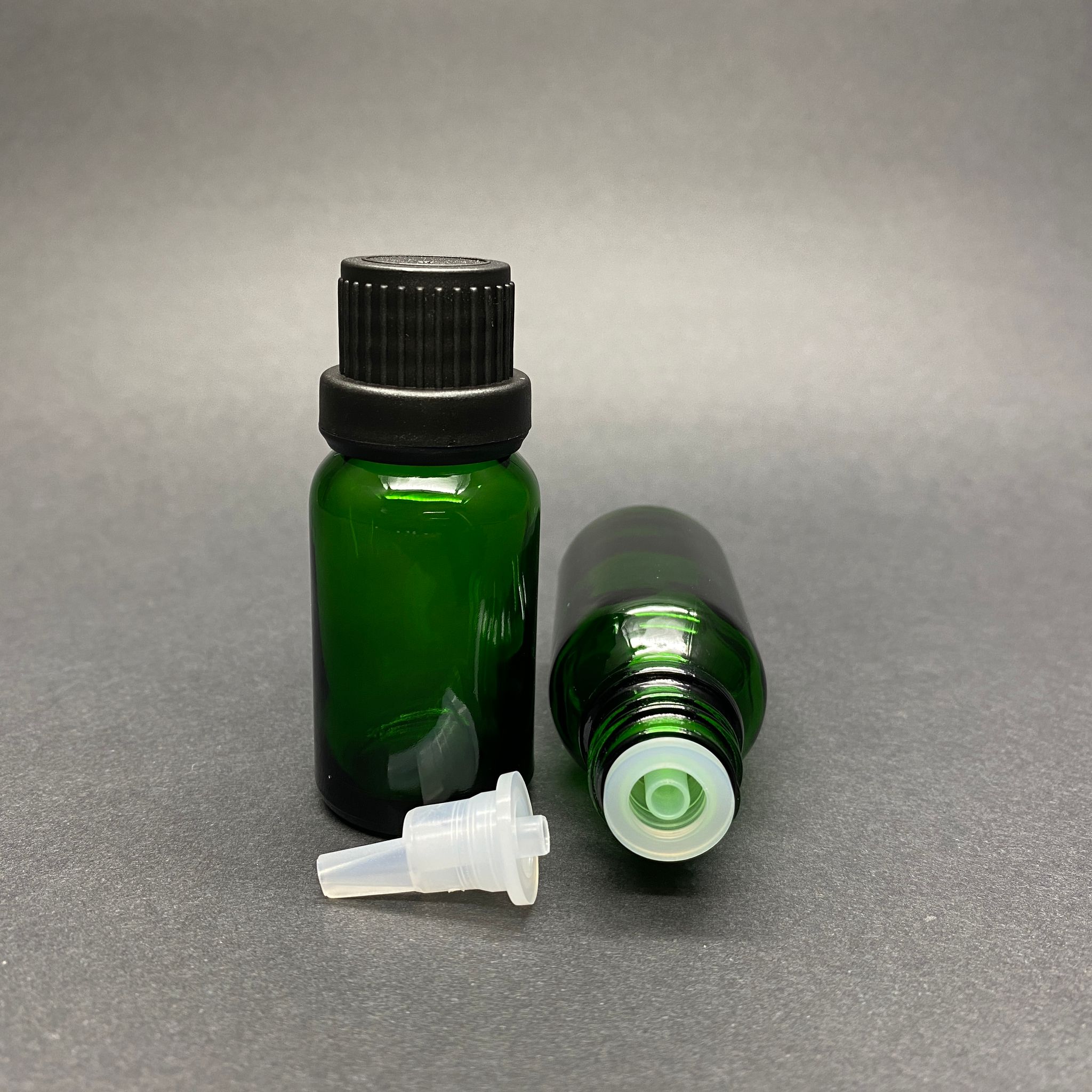 15 Cc Yeşil Cam Şişe - Siyah İçten Damlalıklı Kilitli Kapaklı - 15 Ml Yeşil Cam Şişe
