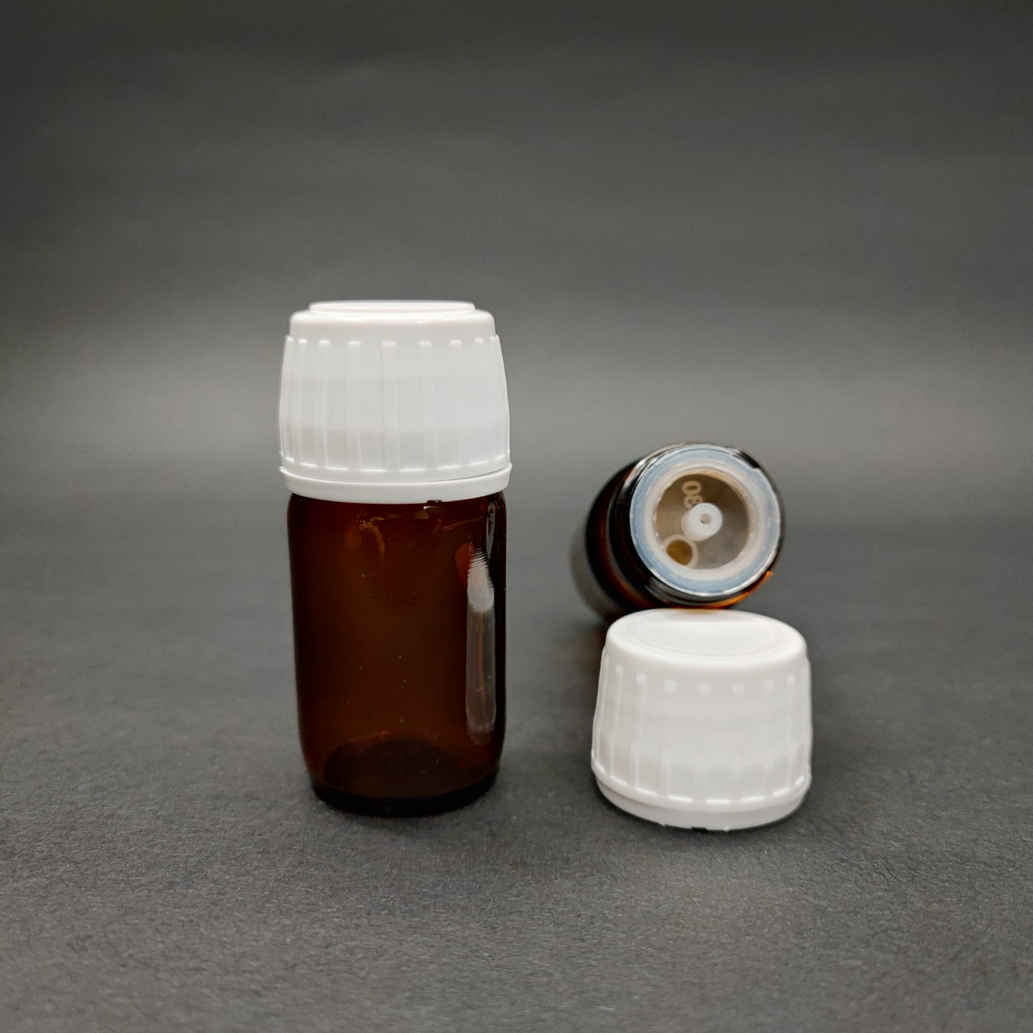 15 Ml Dolumu Kolay, Geniş Ağızlı İçten Damlalıklı Şişe (25 Mm Ağız)  - 15 Cc Beyaz Kilitli Damlalıklı Cam Ecza Şişesi - Amber Kahverengi