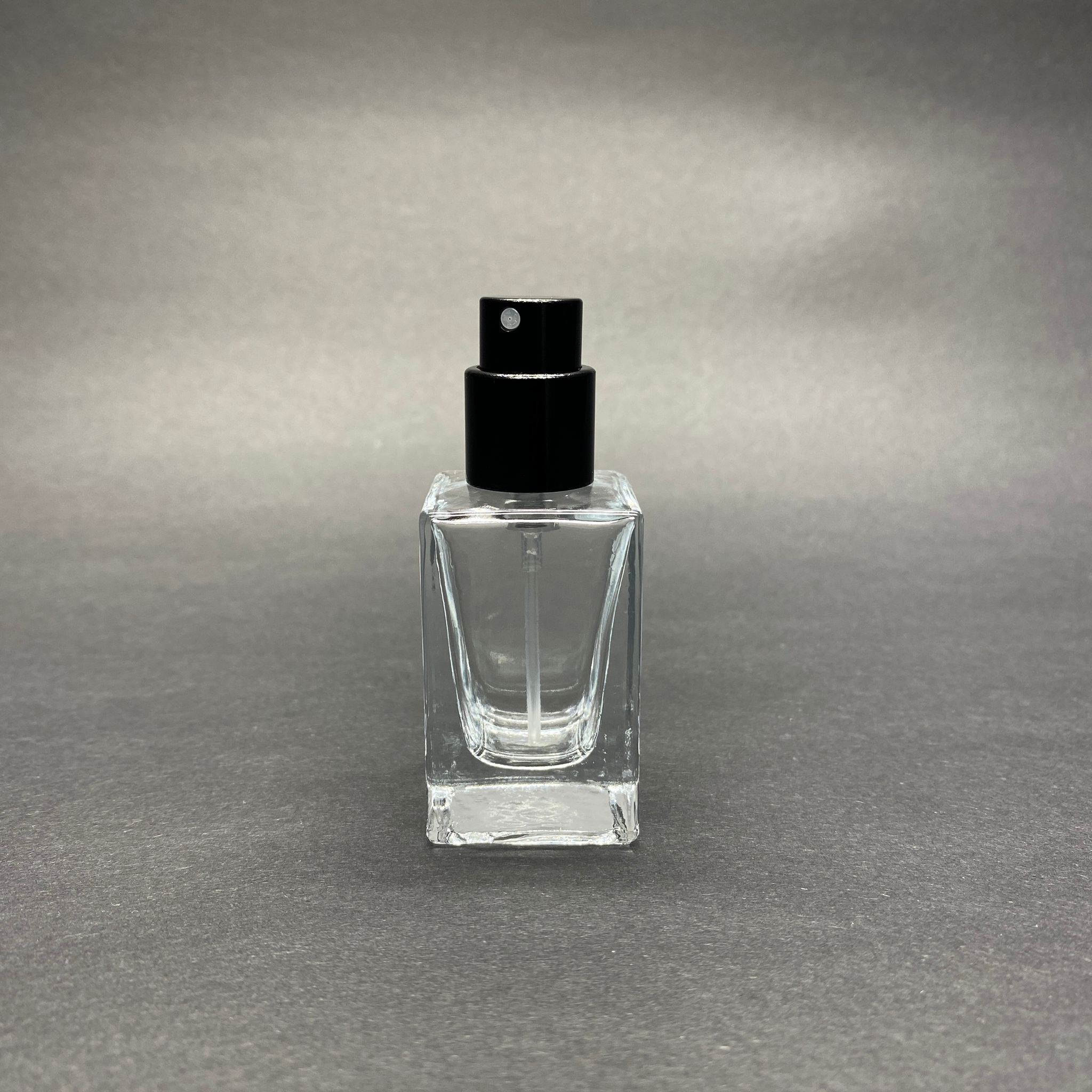 15 Ml Kare Model Bloom Parfüm Şişesi - Siyah Metal Spreyli (Ağız 15 Mm Geçme Kolay Kapama)