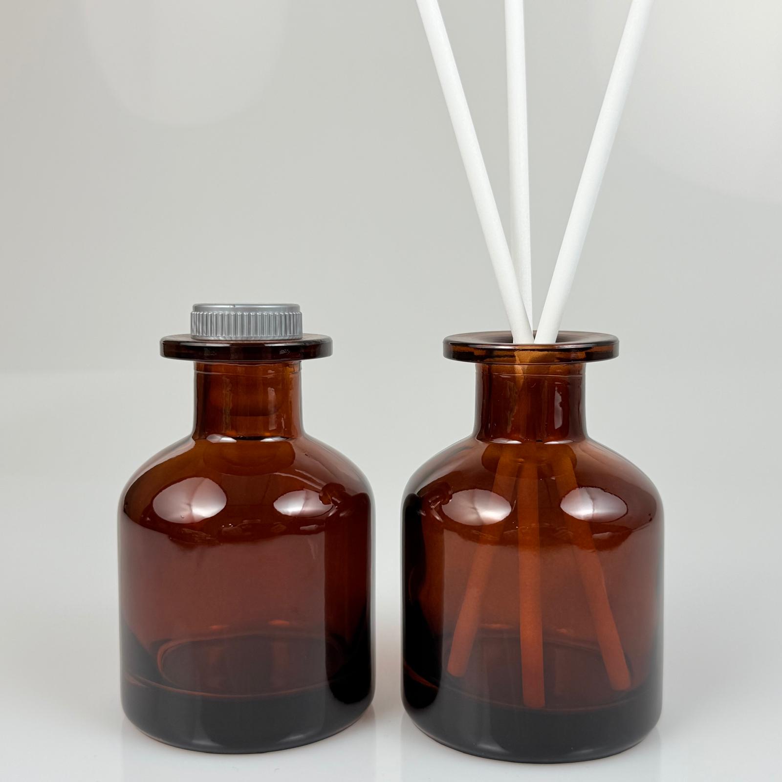 150 Cc Amber Cam Bambu Silindir Oda Kokusu Şişesi - 150 Ml Diffuser Cam Şişe + Gri Mantar Tıpa + 3 Adet 24 Cm Beyaz Fiber Bambu Çubuk