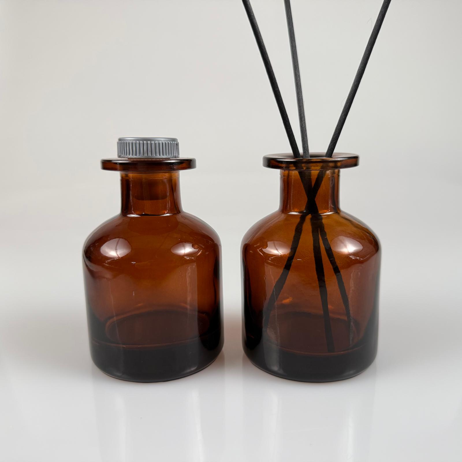 150 Cc Amber Cam Bambu Silindir Oda Kokusu Şişesi - 150 Ml Diffuser Cam Şişe + Gri Mantar Tıpa + 3 Adet 24 Cm Fiber Bambu Çubuk