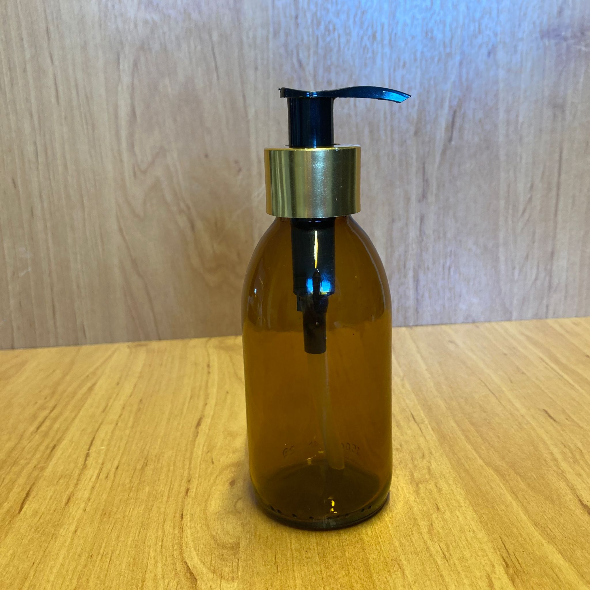 150 Cc Amber Cam Şişe - Gold Pompalı - 150 Ml Kahverengi Pompalı Şişe