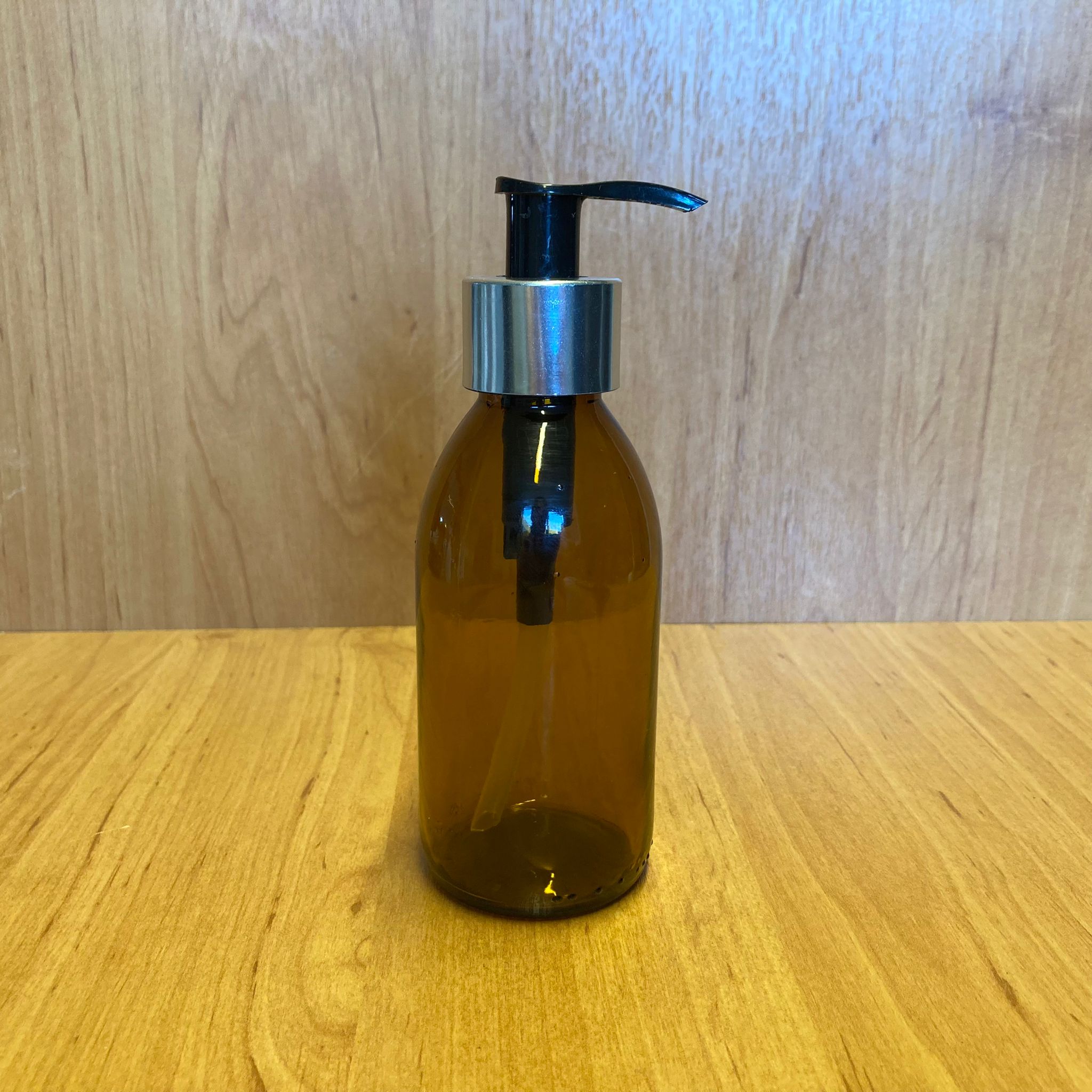 150 Cc Amber Cam Şişe - Gümüş Pompalı - 150 Ml Kahverengi Pompalı Şişe