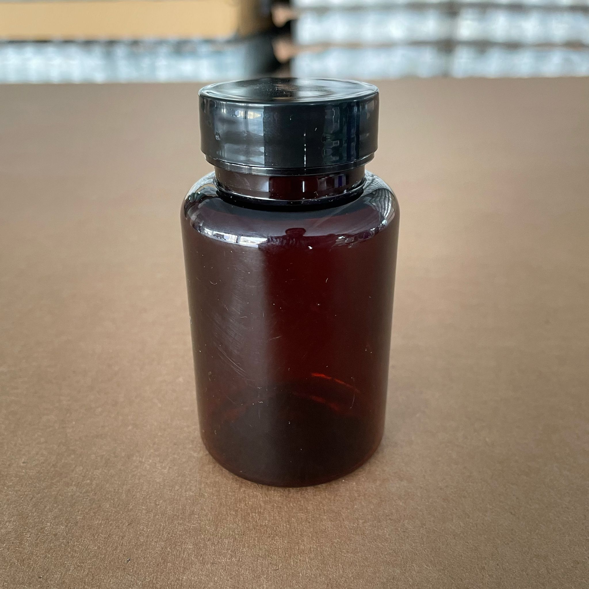 150 Cc Amber Pet Tablet Şişesi - Siyah Kapaklı - 150 Ml Kapsül Kutusu - İlaç Şişesi - Medikal Hap Şişesi - Farmasötik Kavanoz