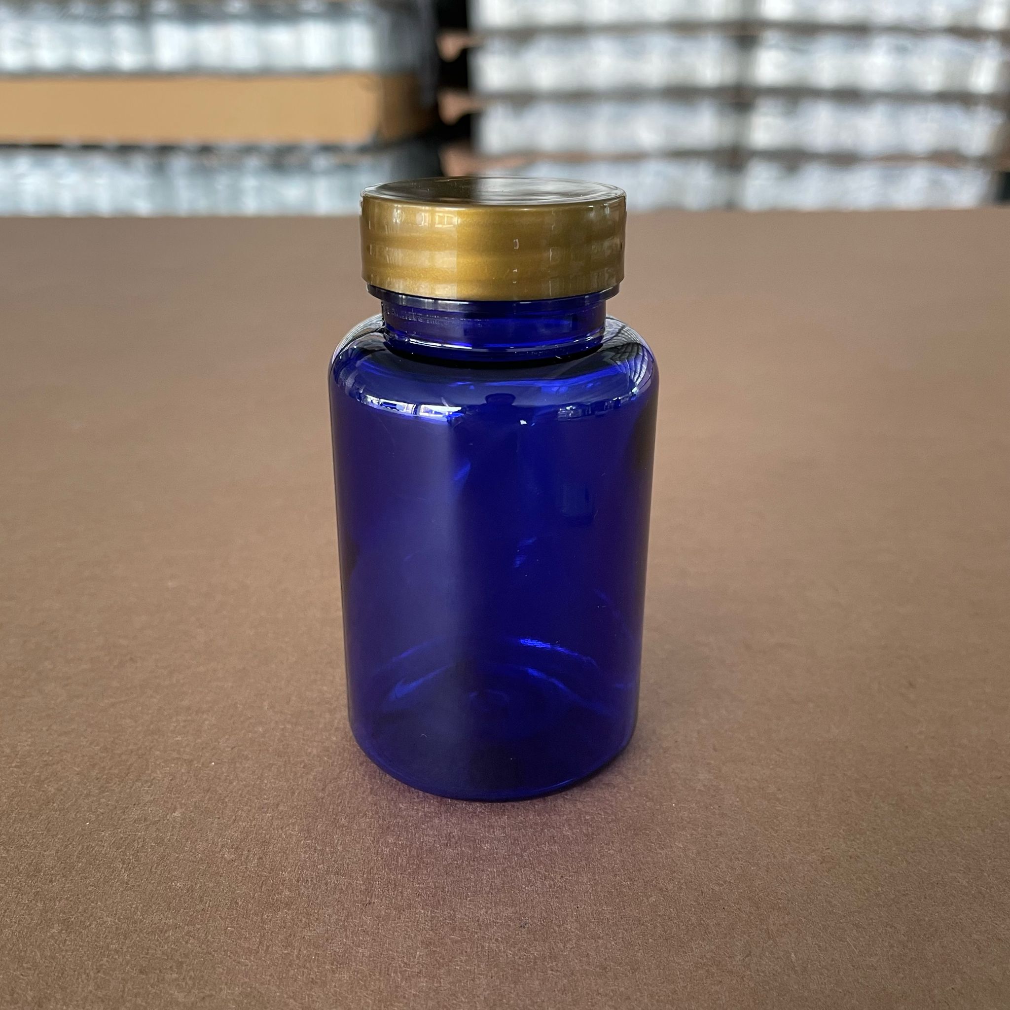 150 Cc Mavi Pet Tablet Şişesi - Gold Kapaklı - 150 Ml Kapsül Kutusu - İlaç Şişesi - Medikal Hap Şişesi - Farmasötik Kavanoz