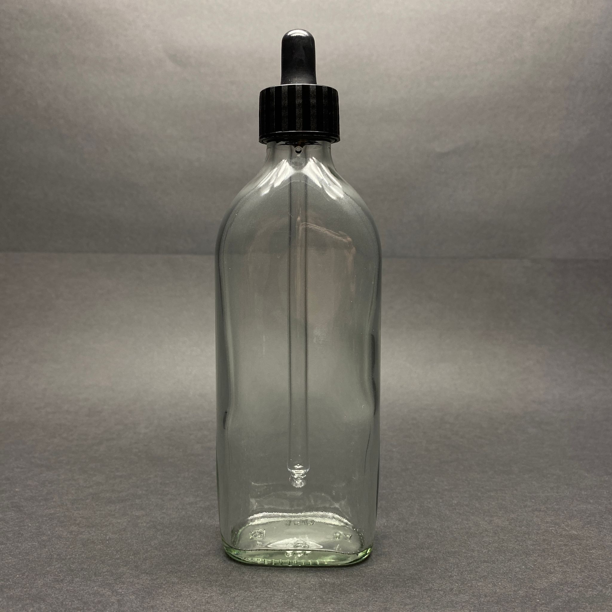 150 Cc Yassı Cam Damlalıklı Şişe - Siyah Emzik - Siyah Plastik Kapak - 150 Ml Cam Damlalıklı Şişe