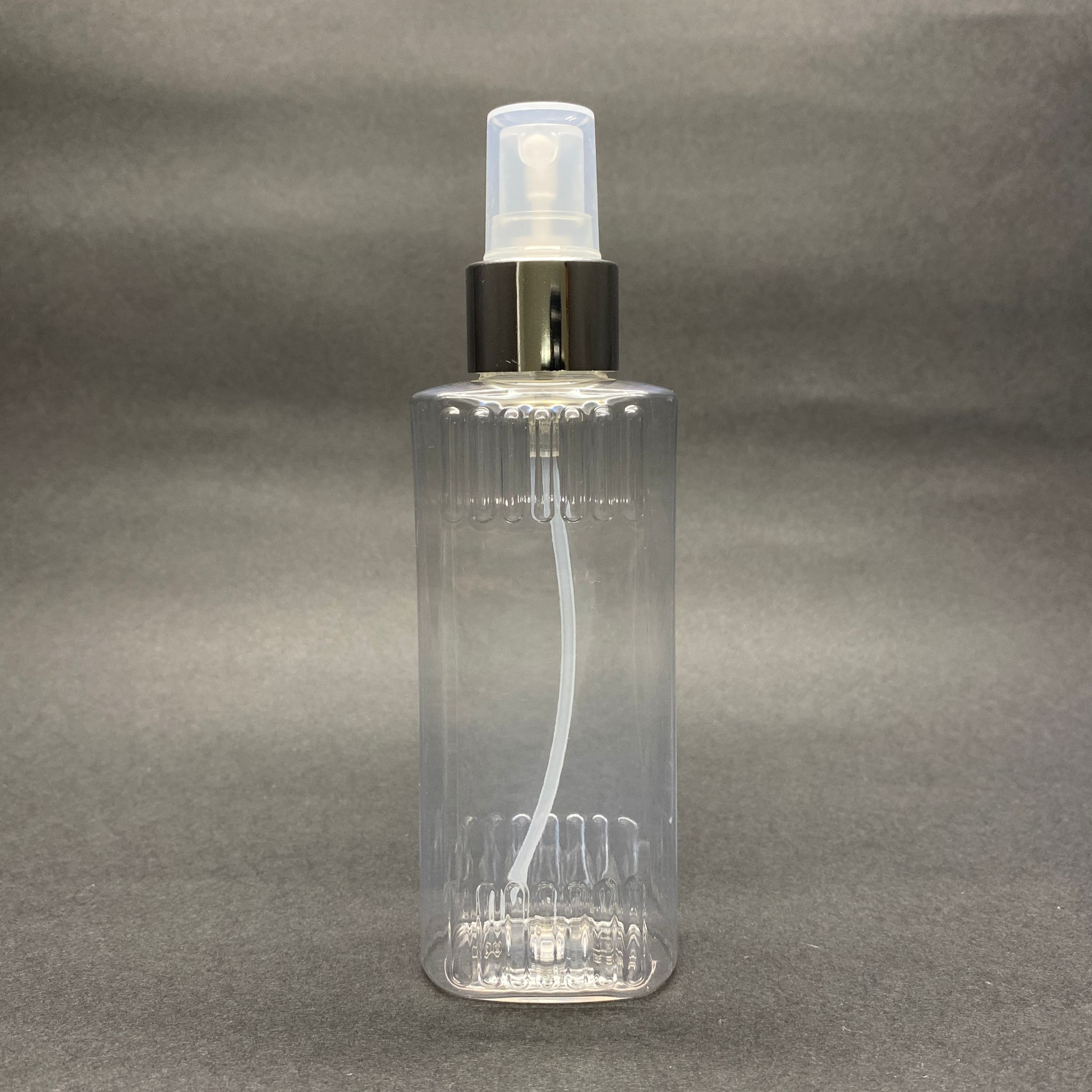 150 Cc Yassı Üstü Tırtıklı Pet Şişe - Gümüş Metal Spreyli  - 150 Ml Plastik Spreyli Kolonya Şişesi