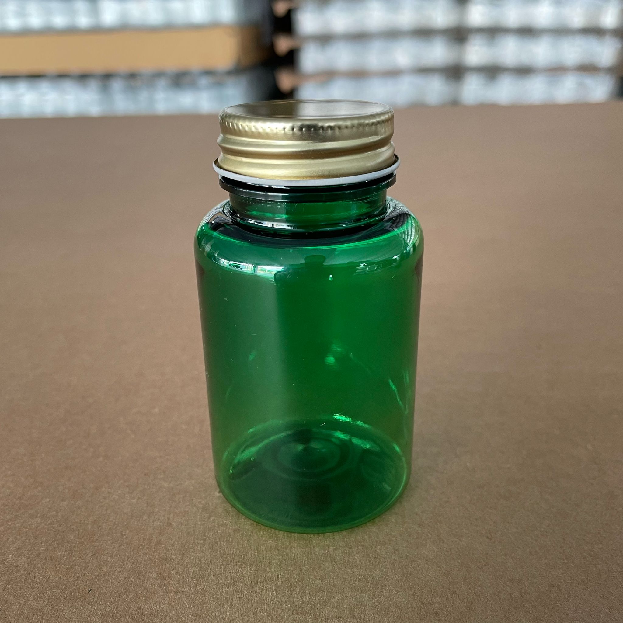 150 Cc Yeşil Pet Tablet Şişesi - Gold Metal Kapaklı - 150 Ml Kapsül Kutusu - İlaç Şişesi - Medikal Hap Şişesi - Farmasötik Kavanoz
