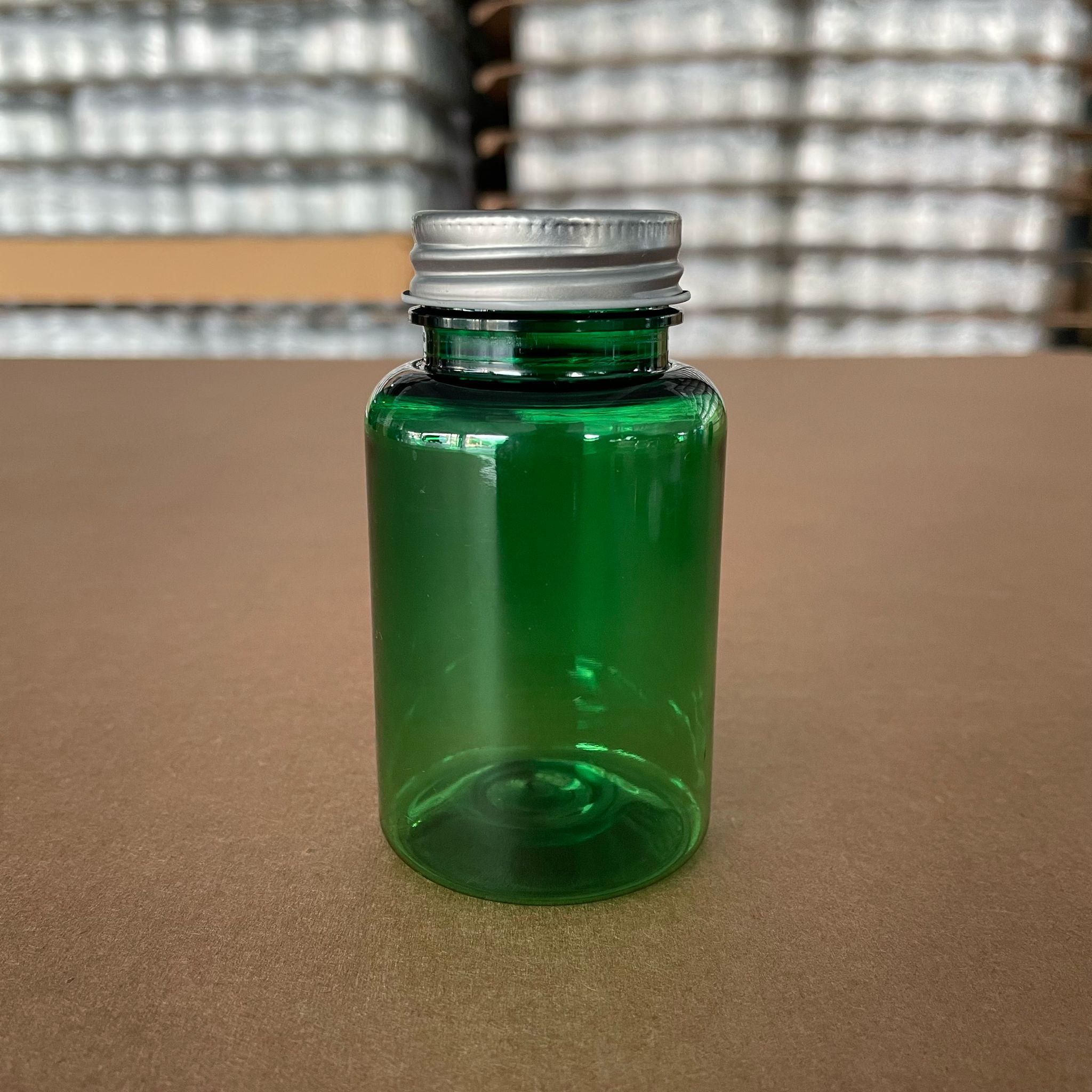 150 Cc Yeşil Pet Tablet Şişesi - Gümüş Metal Kapaklı - 150 Ml Kapsül Kutusu - İlaç Şişesi - Medikal Hap Şişesi - Farmasötik Kavanoz