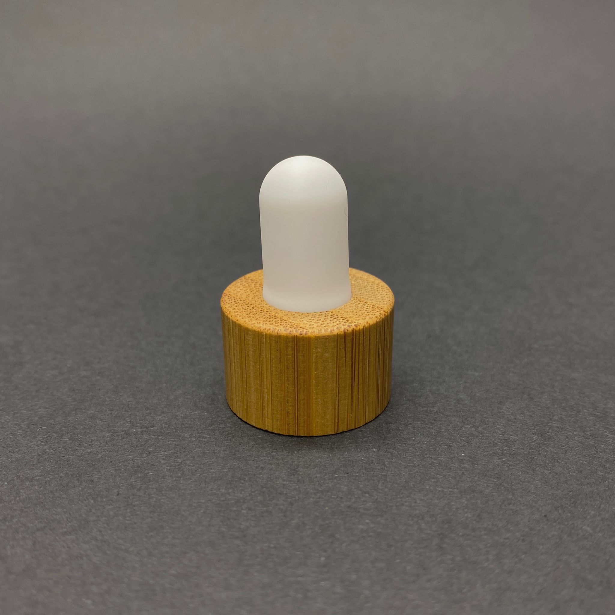 18 Mm Ahşap Bambu Kapak + Beyaz Emzik Takım