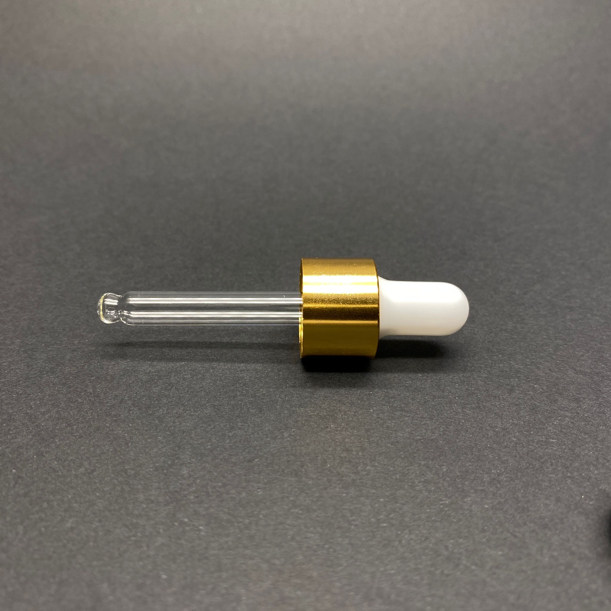18 Mm Cam Damlalık Takım - Parlak Beyaz Emzik+Delikli Gold Metal Kapak+Cam Pipet - 10 Cc Dropper Şişeler İçin