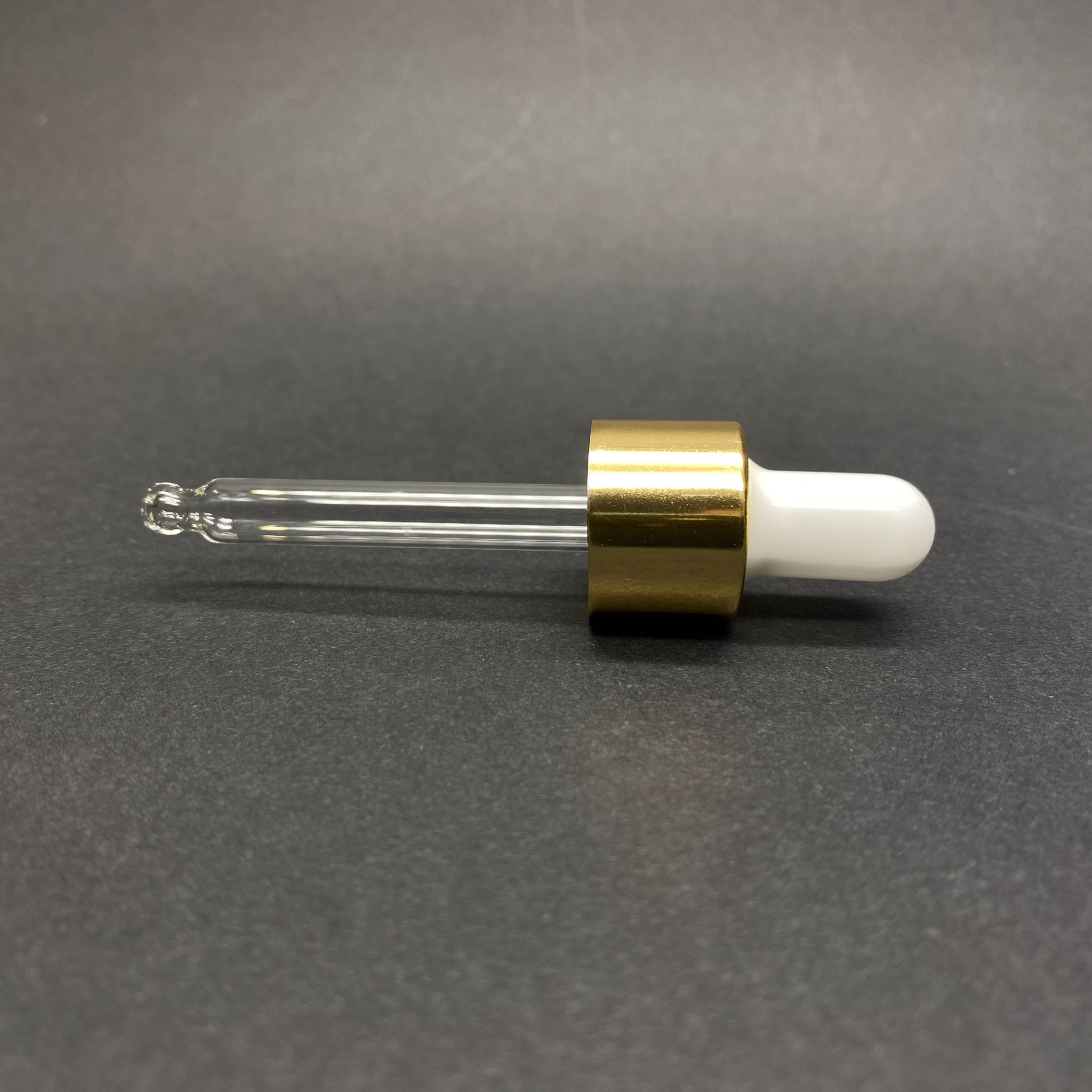 18 Mm Cam Damlalık Takım - Parlak Beyaz Emzik+Delikli Gold Metal Kapak+Cam Pipet - 15 Cc Dropper Şişeler İçin
