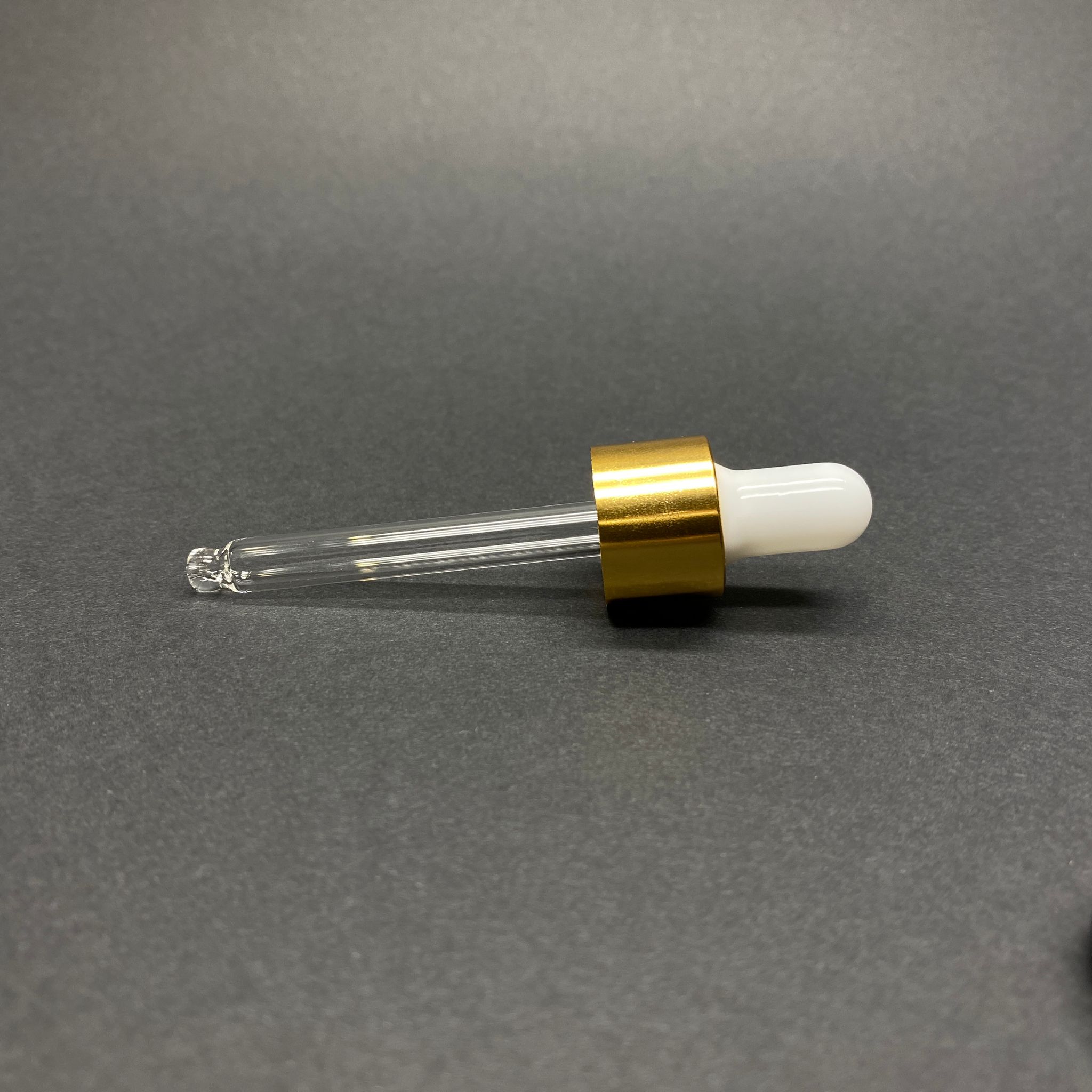 18 Mm Cam Damlalık Takım - Parlak Beyaz Emzik+Delikli Gold Metal Kapak+Cam Pipet - 20 Cc Dropper Şişeler İçin