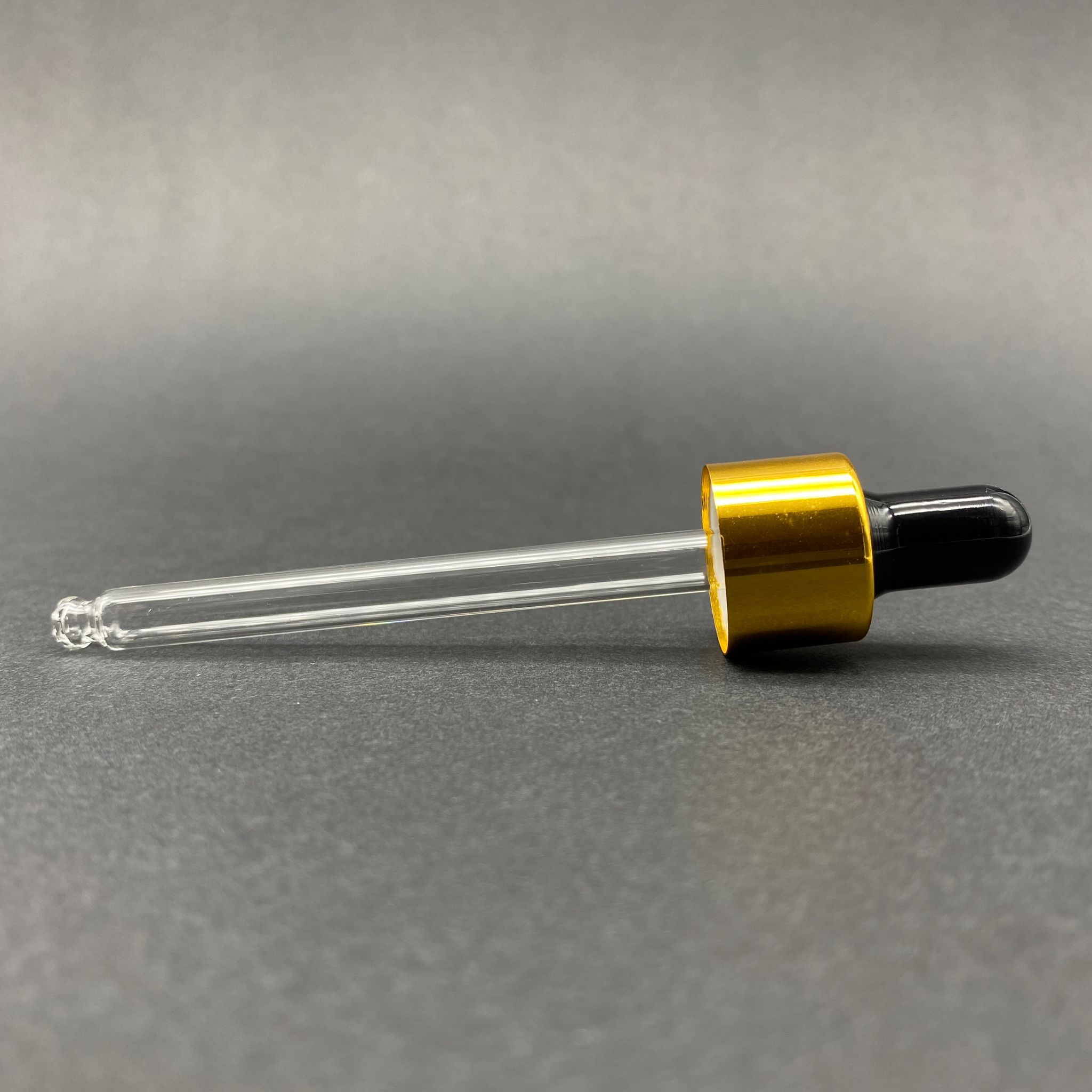 18 Mm Cam Damlalık Takım - Parlak Siyah Emzik+Delikli Gold Metal Kapak+Cam Pipet - 50 Cc Dropper Şişeler İçin