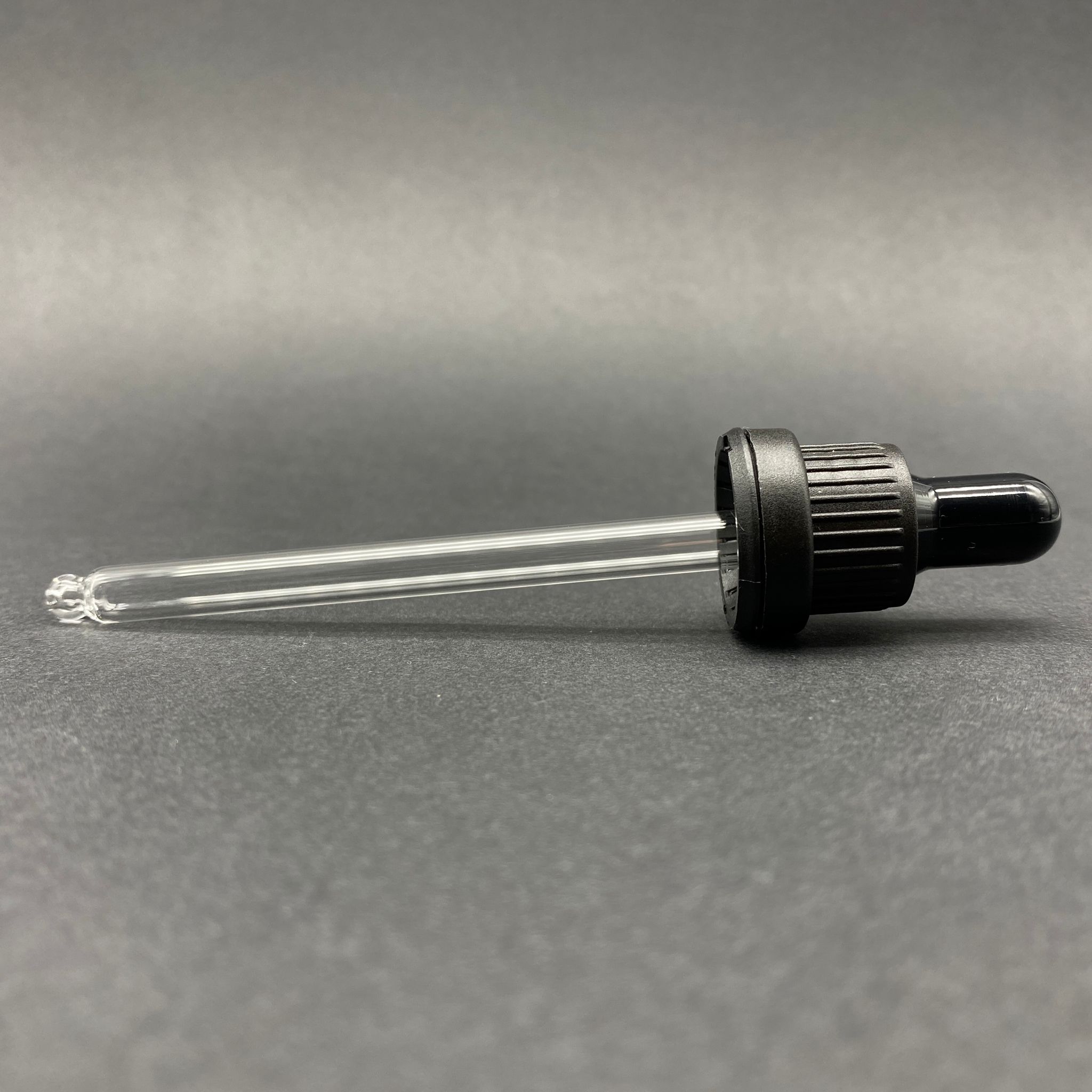 18 Mm Cam Damlalık Takım - Parlak Siyah Emzik+Delikli Siyah Kilitli Plastik Kapak+Cam Pipet - 100 Cc Dropper Şişeler İçin