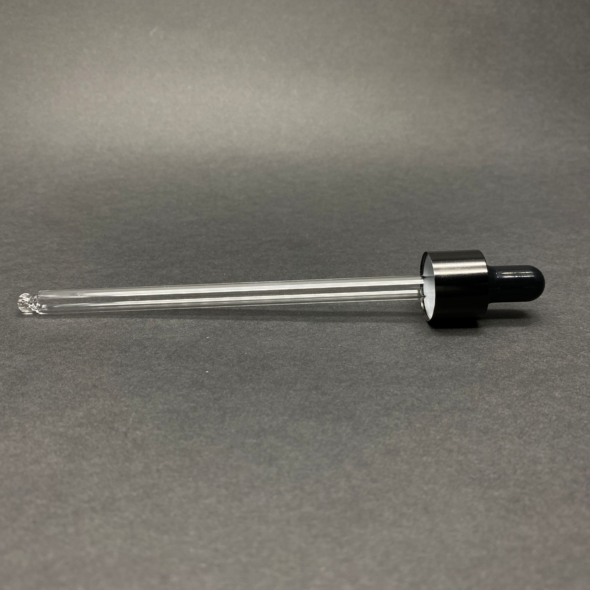 18 Mm Cam Damlalık Takım - Parlak Siyah Emzik+Delikli Siyah Metal Kapak+Cam Pipet - Takılacağı Şişe  En Az 14 Cm Olmalı
