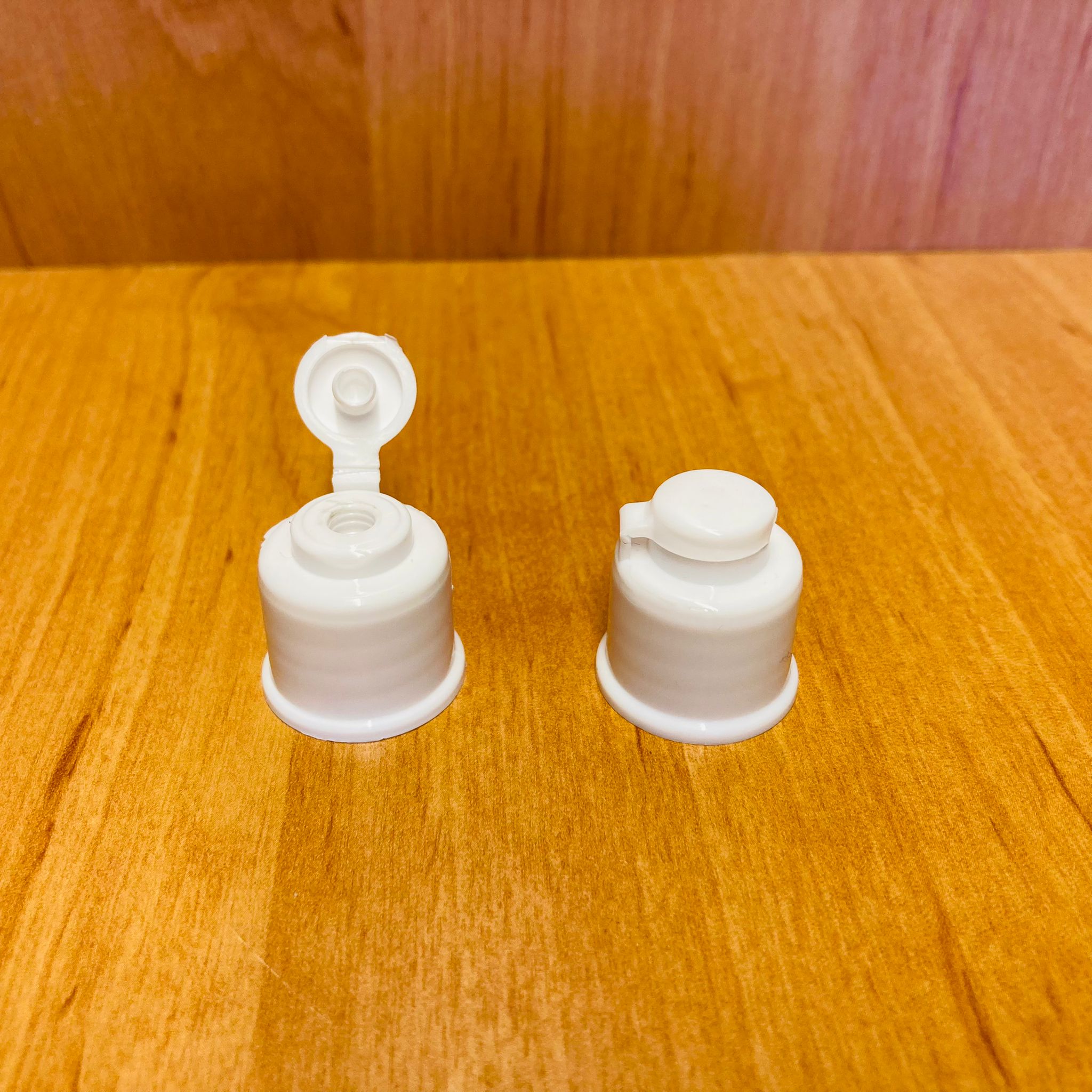18 Mm Fliptop Kapak Beyaz (Yeni Model) - Açılır Kapanır Kapak