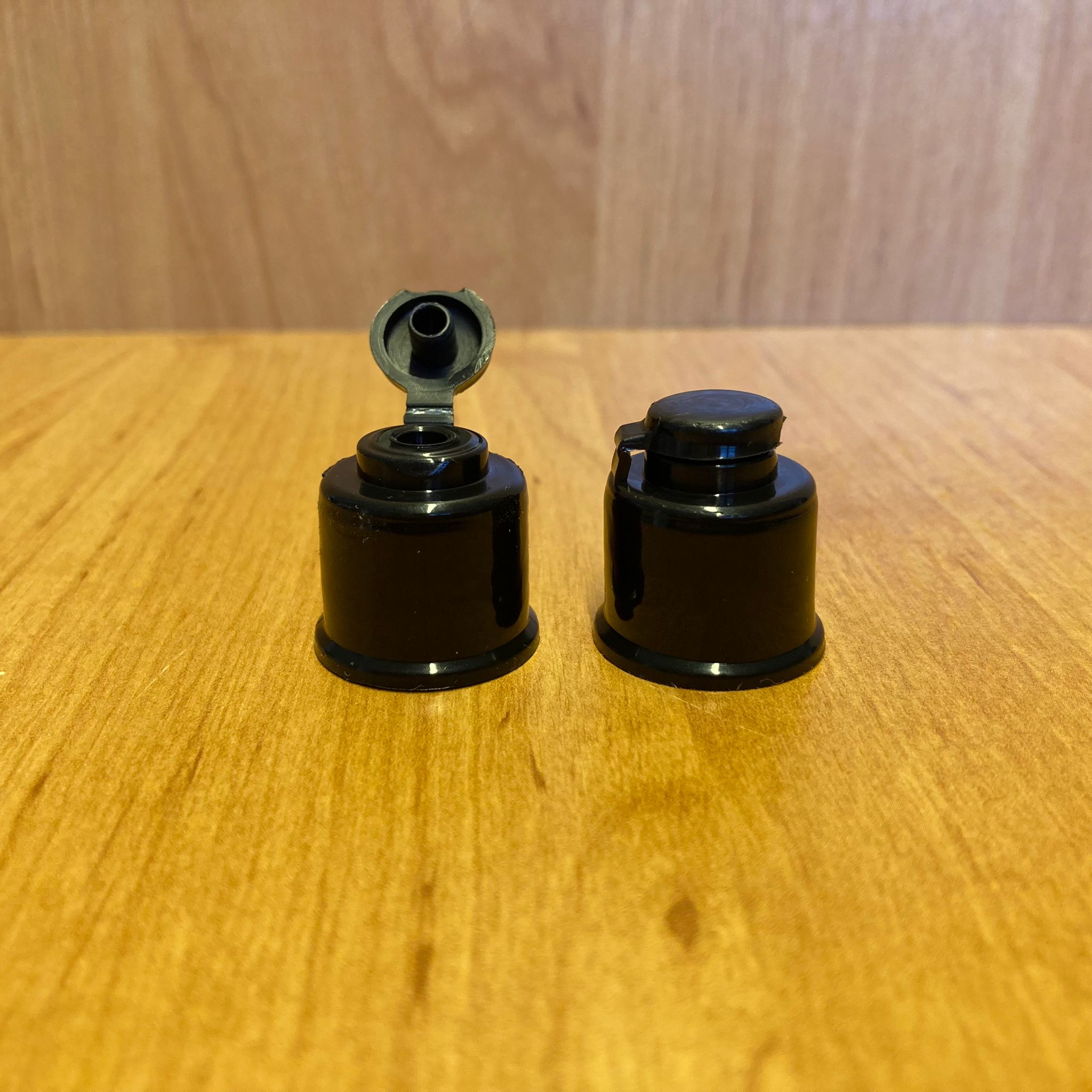 18 Mm Fliptop Kapak Siyah (Yeni Model)  - Açılır Kapanır Kapak