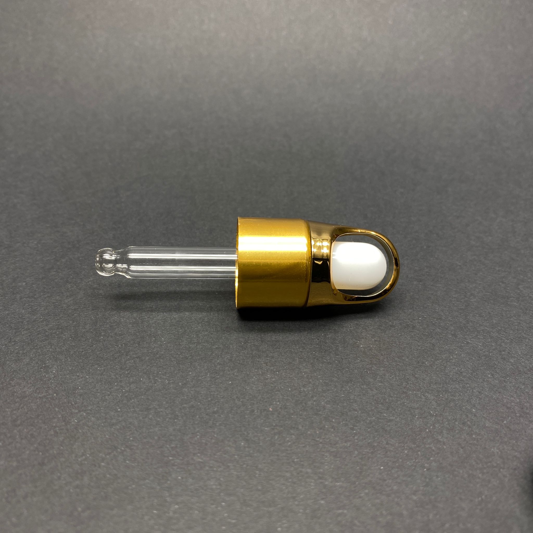 18 Mm Flower - Çiçek Sepeti Model Cam Damlalık Takım - Parlak Beyaz Emzik+ Gold Metal Kapak + Cam Pipet - 5 Cc Dropper Şişeler İçin