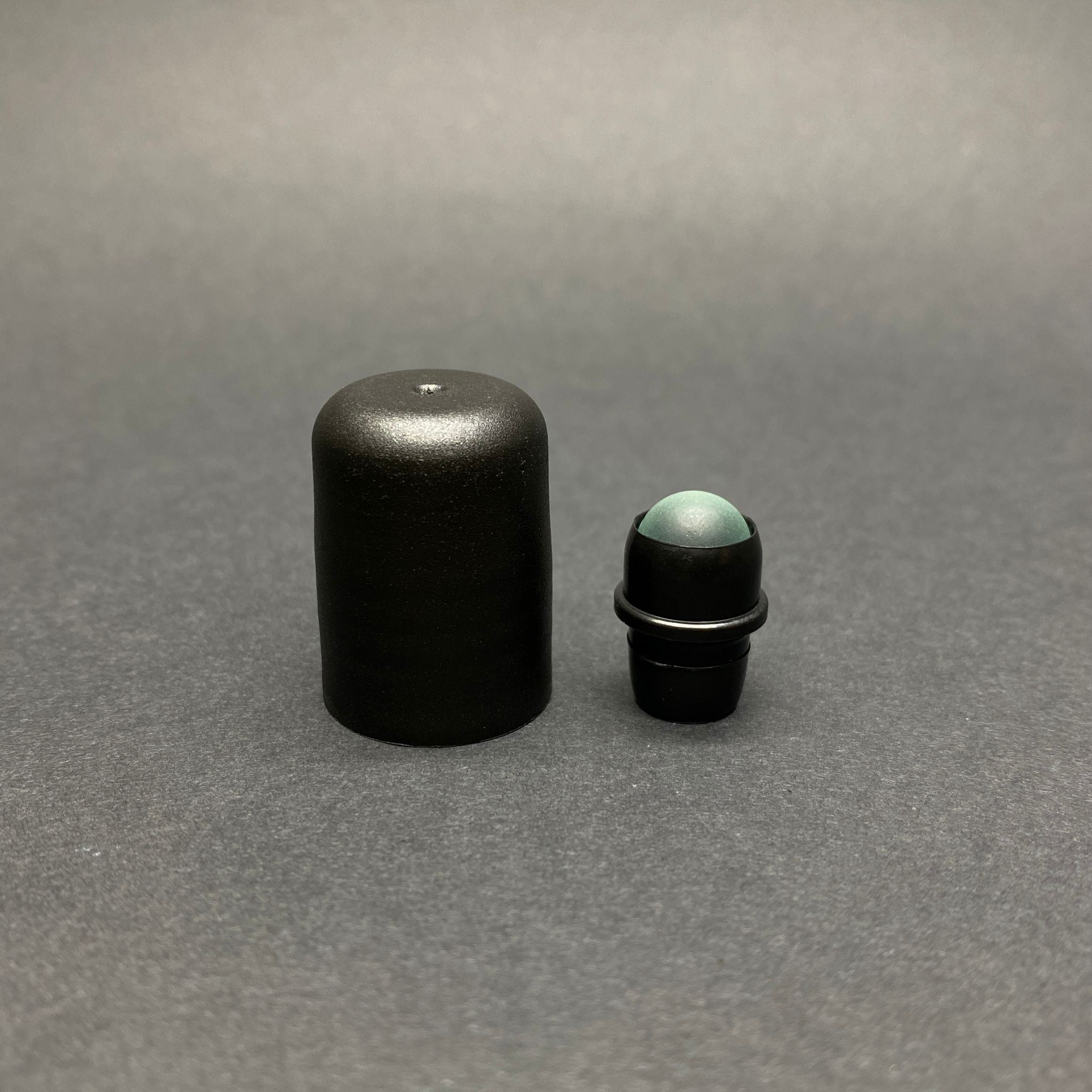 18 Mm Roll-On Cam Bilyeli Siyah Kapaklı - 18 Ağız Cam Şişeler İçin Cam Bilyeli Rollon Kapağı