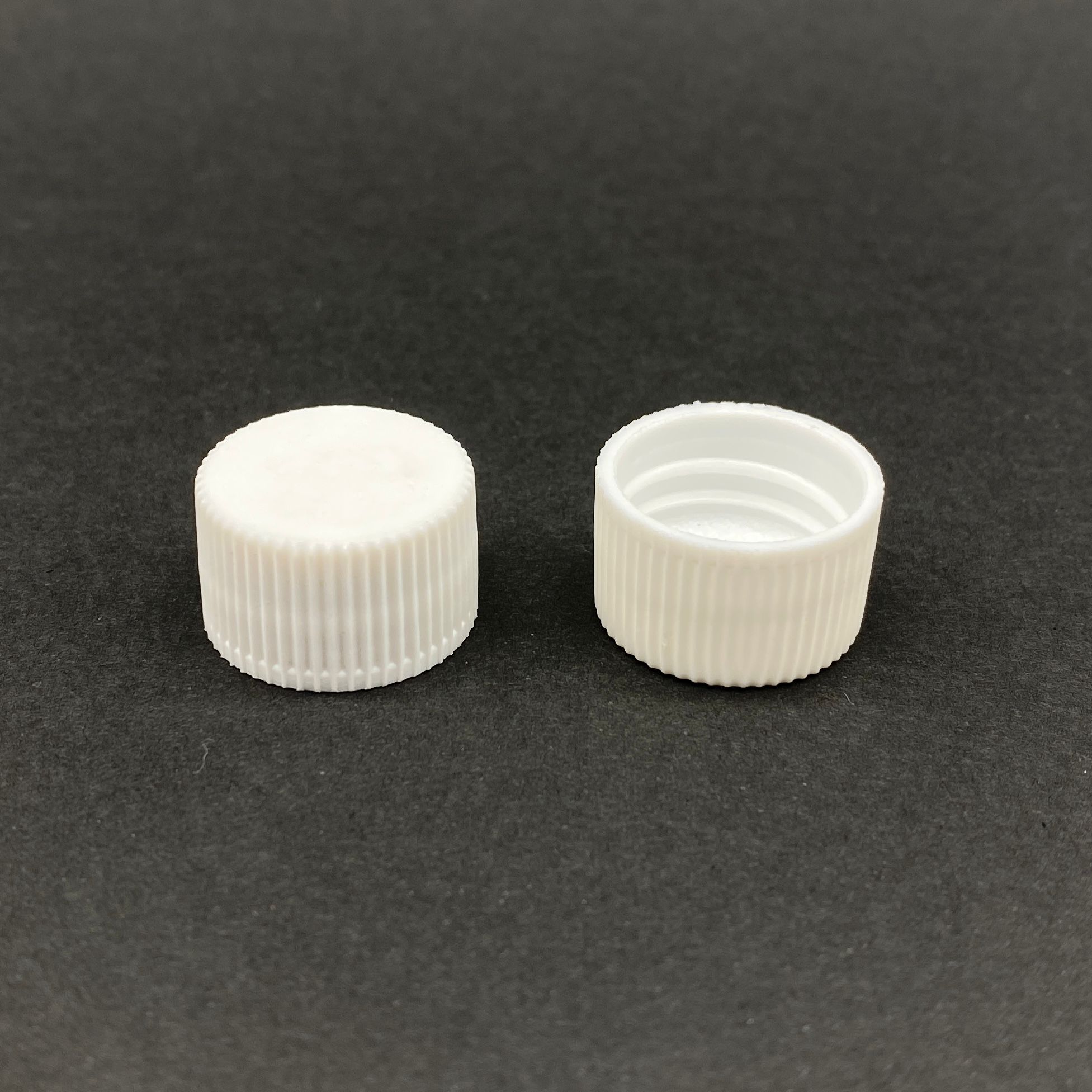 18 Mm Vidalı Beyaz Kapak - Yeni Model - 18 Mm Plastik Kapak Beyaz - Köpük Contalı