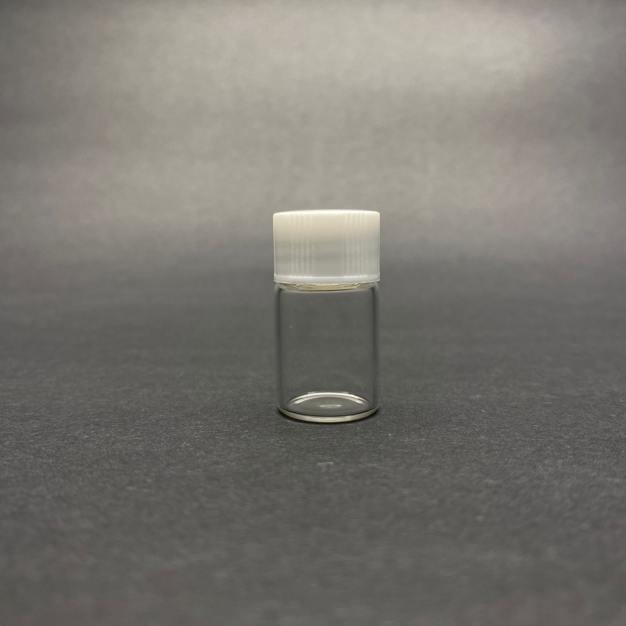 2 Cc Şeffaf Cam Şişe - Beyaz Kapaklı - 2 Ml Kapaklı Cam Şişe