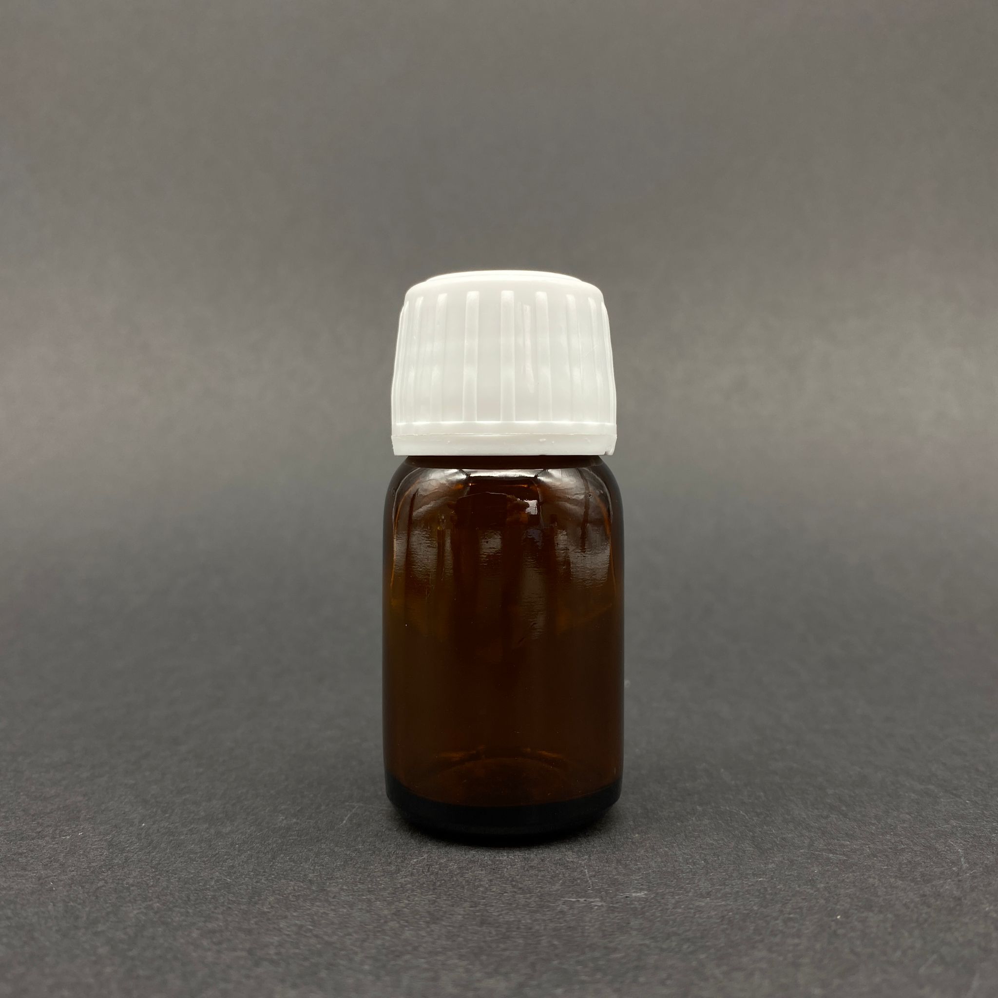 20 Cc Amber Cam Şişe - Beyaz Kilitli Kapaklı - 20 Ml Kahverengi Boş Şurup Şişesi (Ağız Çapı 25 Mm) - 20 Ml Ecza Şişesi