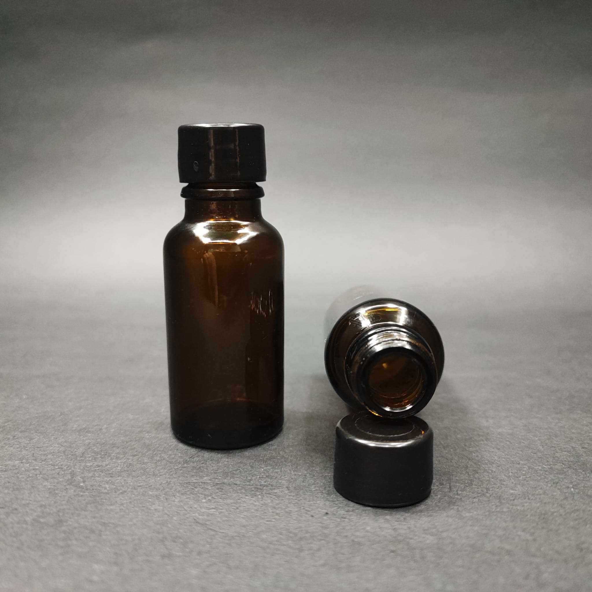 20 Cc Amber Cam Şişe + Kendinden Contalı Sızdırmaz Siyah Kapak - 20 Ml Kapaklı Kahverengi Cam Şişe