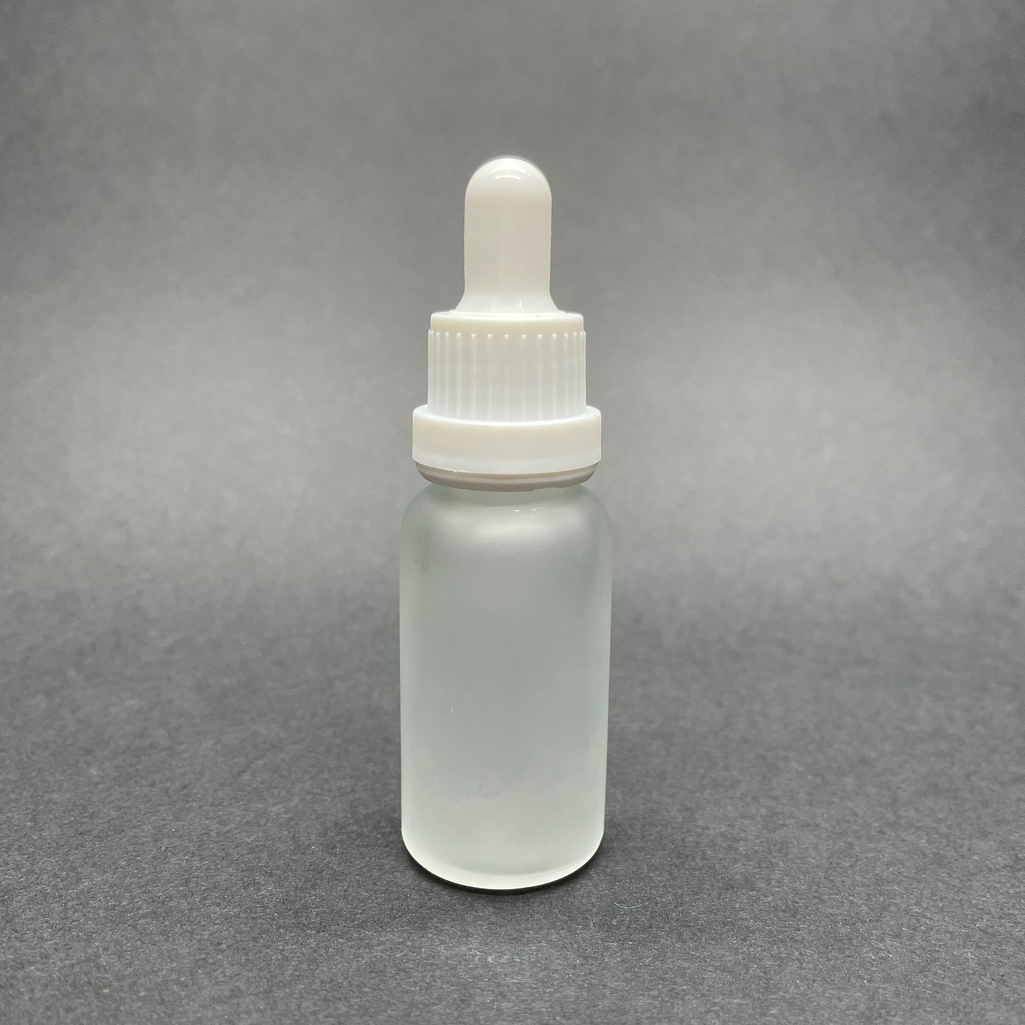 20 Cc Buzlu Cam Damlalıklı Şişe - Beyaz Emzik - Beyaz Kilitli Plastik Kapak - 20 Ml Buzlu Cam Damlalıklı Şişe - Serum Şişesi Damlalıklı - Boş Serum Şişesi - Toptan Damlalıklı Şişe