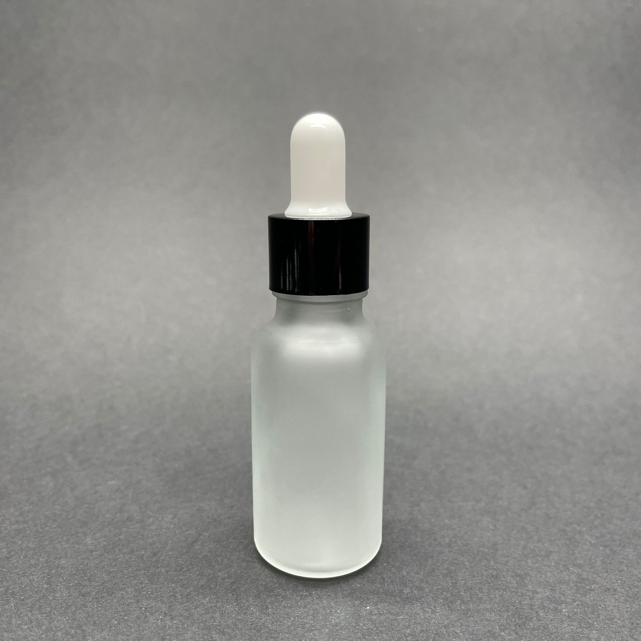20 Cc Buzlu Cam Damlalıklı Şişe - Beyaz Emzik - Siyah Metal Kapak - 20 Ml Buzlu Cam Damlalıklı Şişe - Serum Şişesi Damlalıklı - Boş Serum Şişesi - Toptan Damlalıklı Şişe