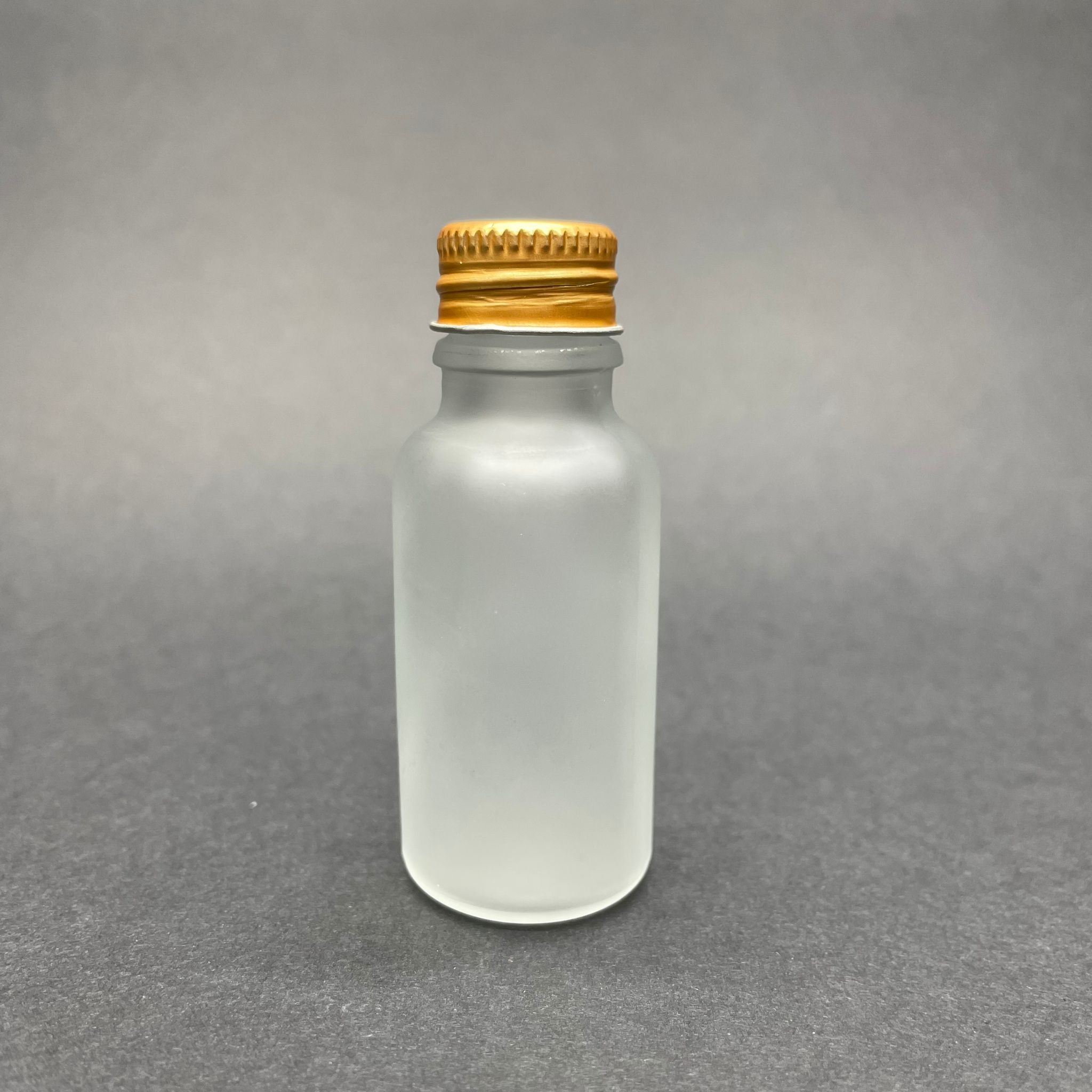 20 Cc Buzlu Cam Şişe - Gold Metal Vidalı Kapaklı - 20 Ml Gold Kapaklı Buzlu Şişe - Buzlu Cam