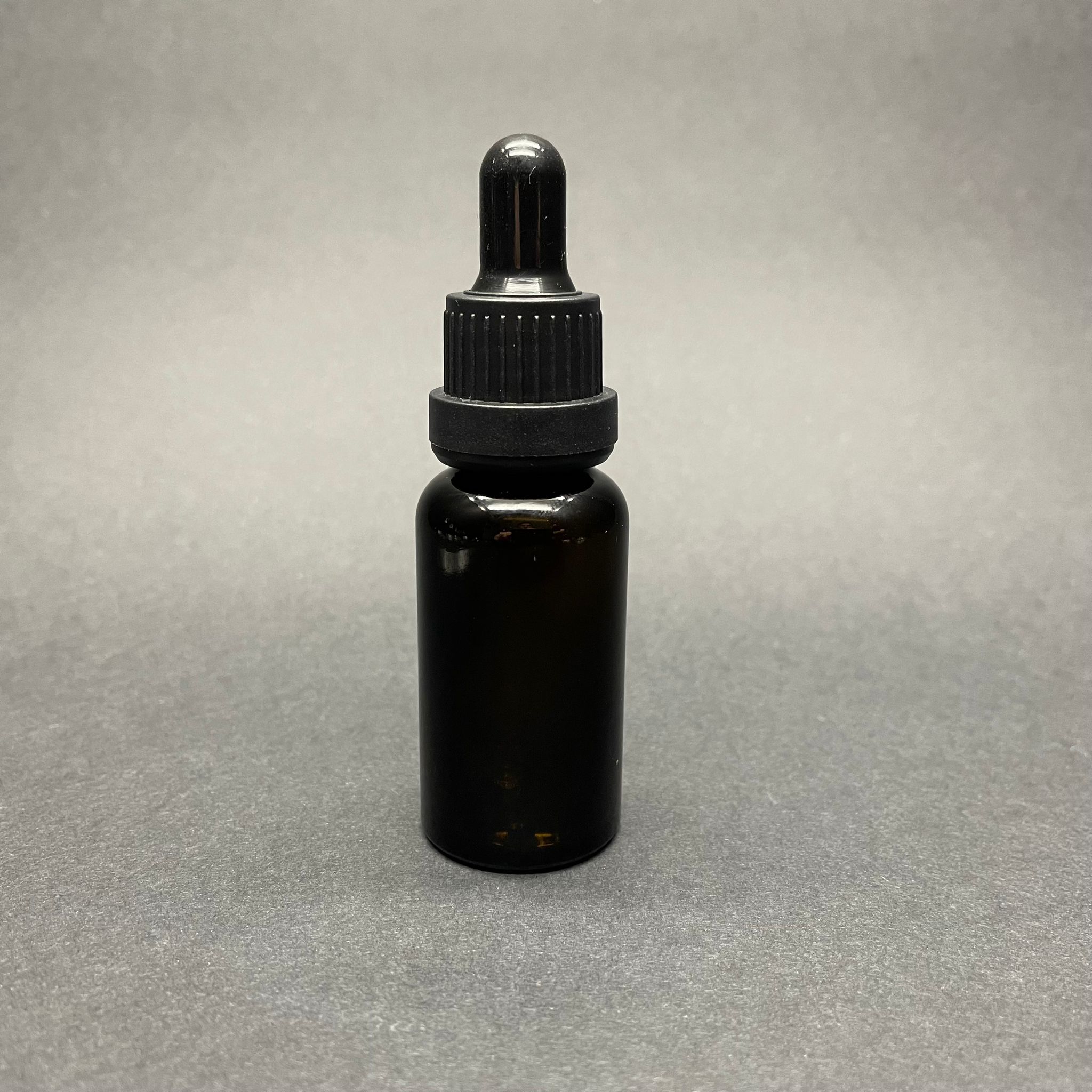 20 Cc Kahverengi Cam Damlalıklı Şişe - Siyah Emzik - Siyah Kilitli Plastik Kapak - 20 Ml Amber Üst Kalite Koyu Amber - Serum Şişesi Damlalıklı - Boş Serum Şişesi - Toptan Damlalıklı Şişe