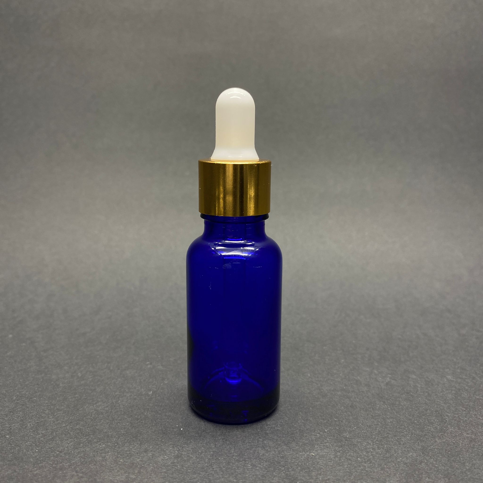 20 Cc Mavi Cam Damlalıklı Şişe - Beyaz Emzik - Gold Metalik Kapak - 20 Ml Mavi Cam Damlalıklı Şişe