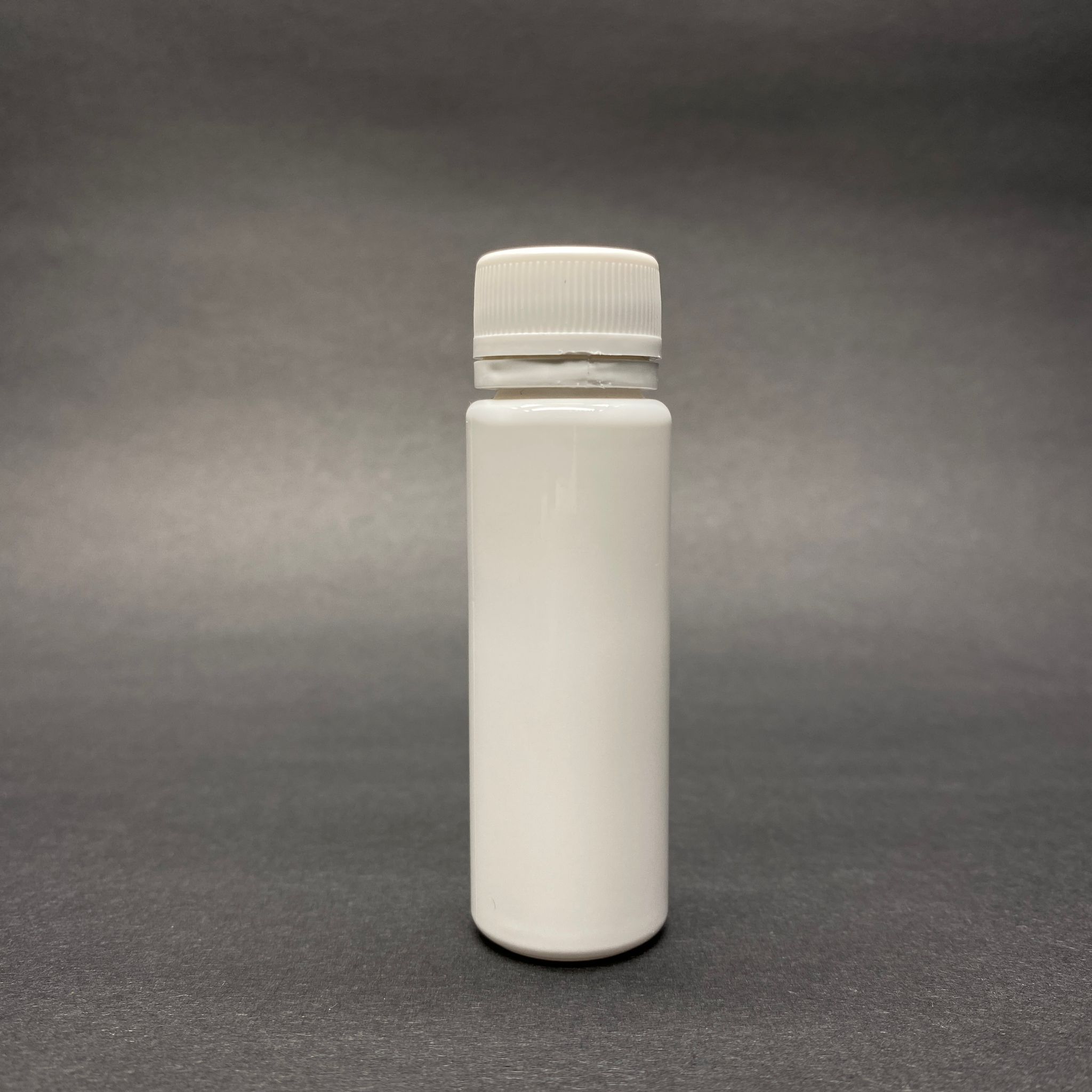 20 Cc Pet Shot Şişesi  - Kilitli Beyaz Kapaklı Kolajen Şişesi - 20 Ml Plastik Şişe - Beyaz (Kilitli Kapak Sertçe Bastırarak Kapanır)