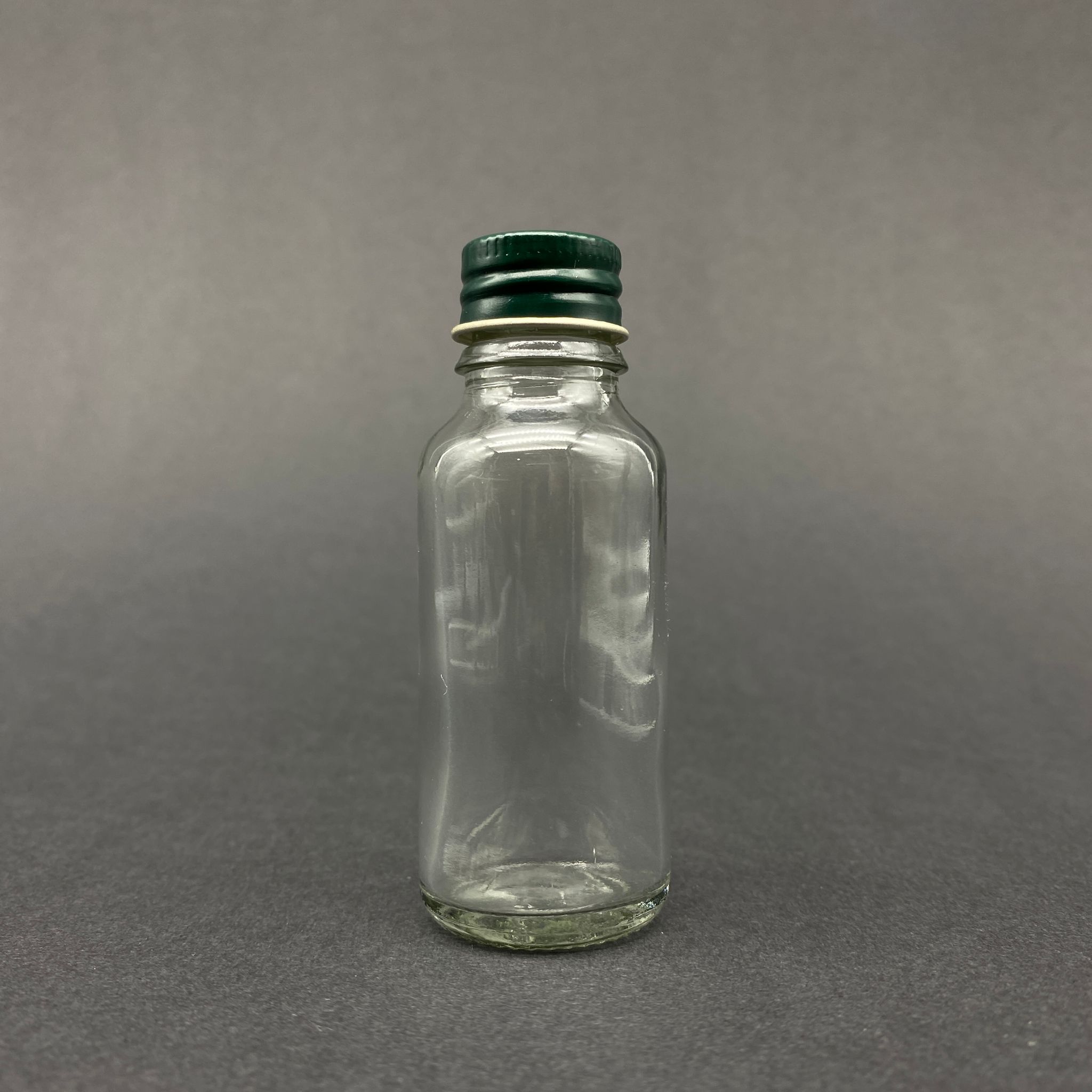 20 Cc Şeffaf Cam Şişe - Yeşil Vidalı Metal Kapaklı - 20 Ml Cam Şişe