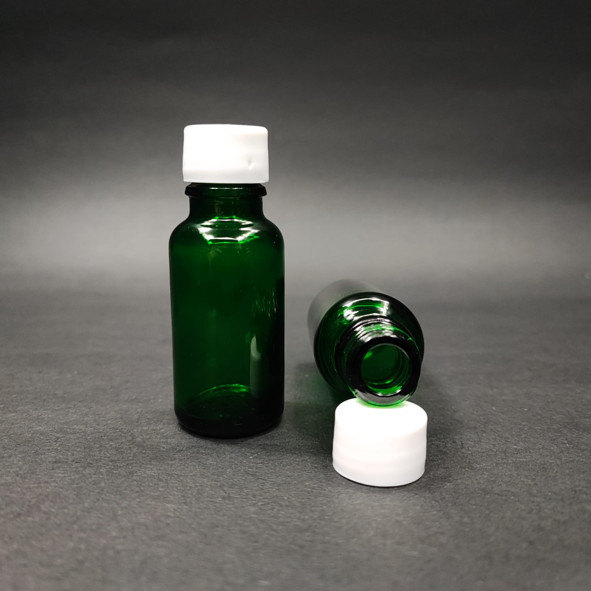 20 Cc Yeşil Cam Şişe + Kendinden Contalı Sızdırmaz Beyaz Kapak - 20 Ml Kapaklı Cam Şişe