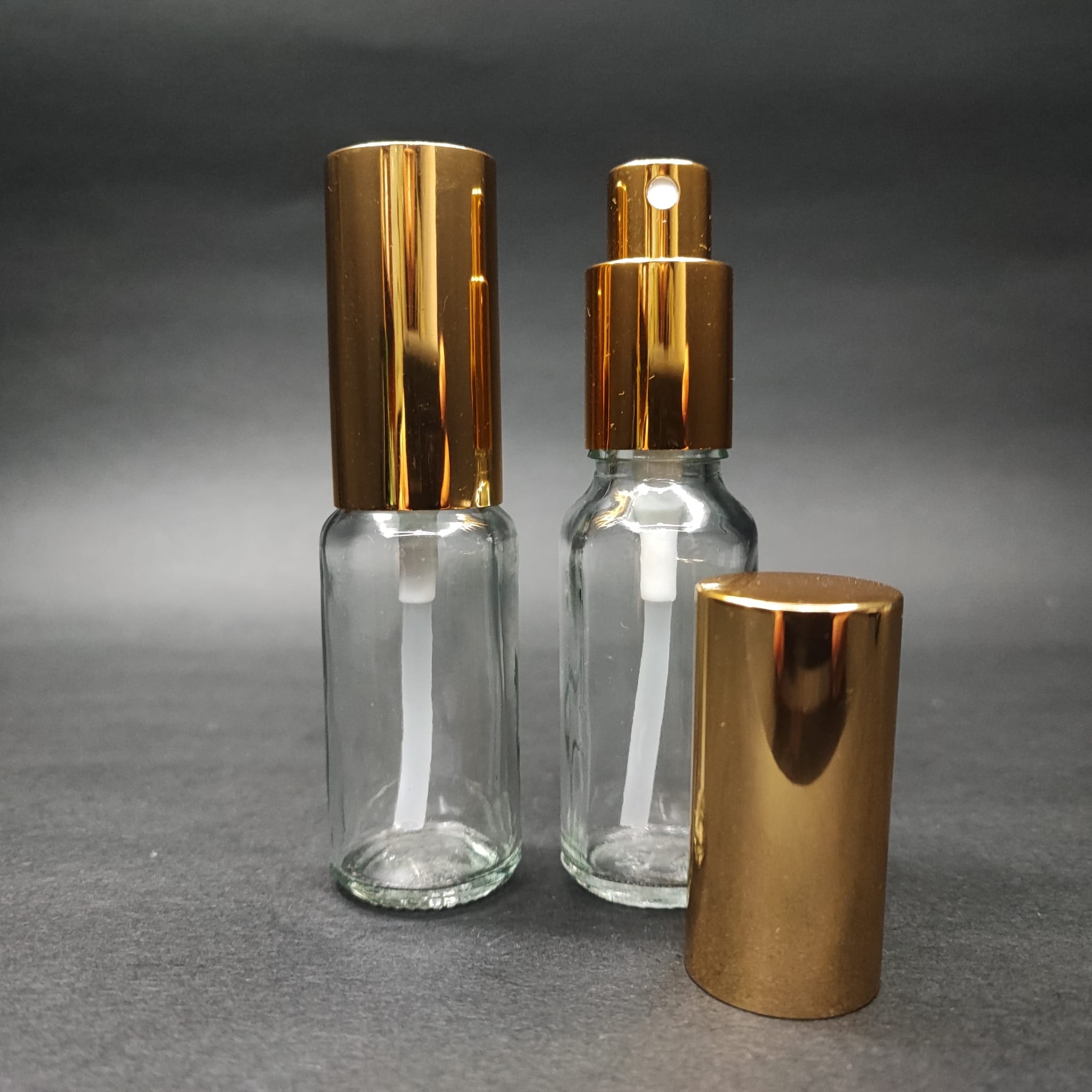 20 Ml Lüks Vidalı Valf Çevirme Parfüm Şişeleri - 20 Cc Şeffaf Cam Şişe - Gold Metal Spreyli Kapaklı Set