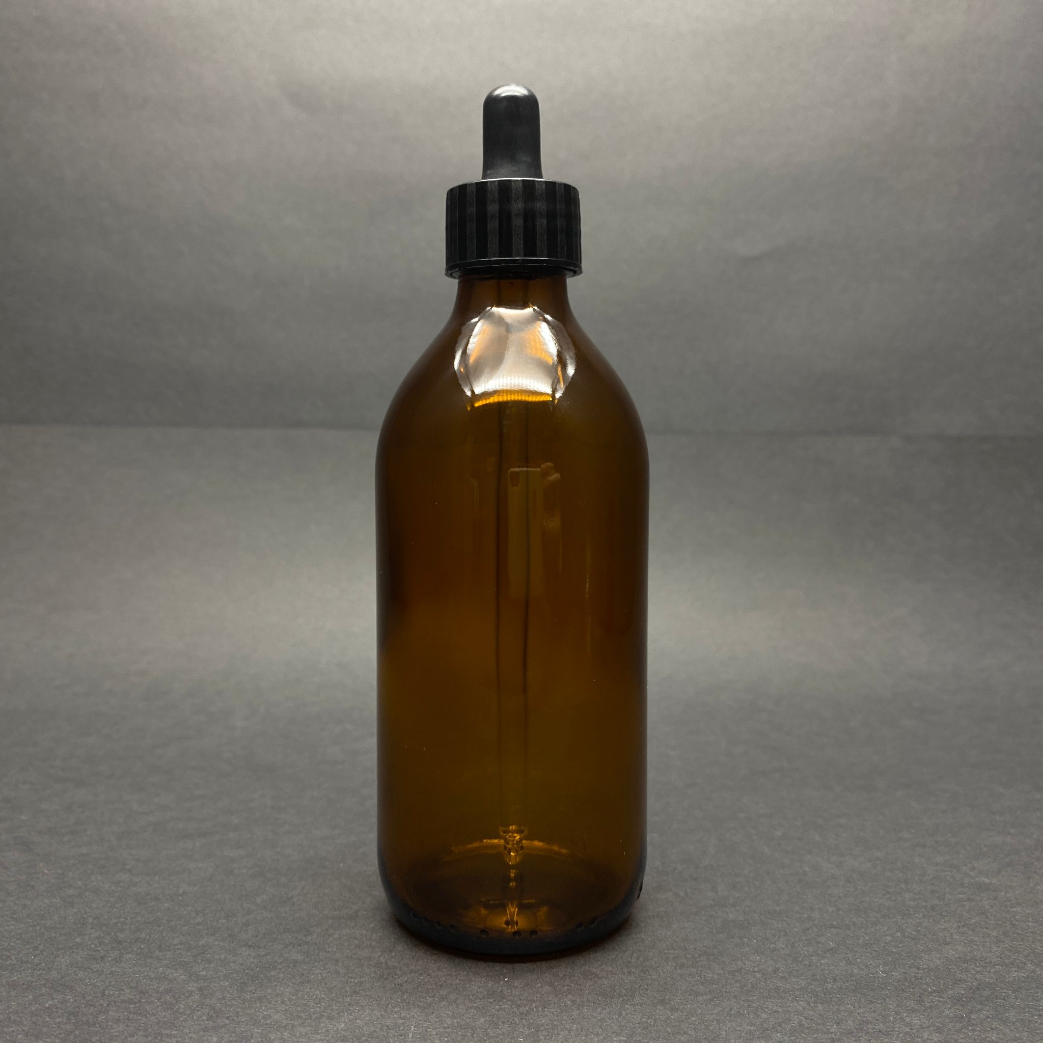 200 Cc Amber Cam Damlalıklı Şişe - Siyah Emzik - Siyah Plastik Kapak - 200 Ml Cam Damlalıklı Şişe