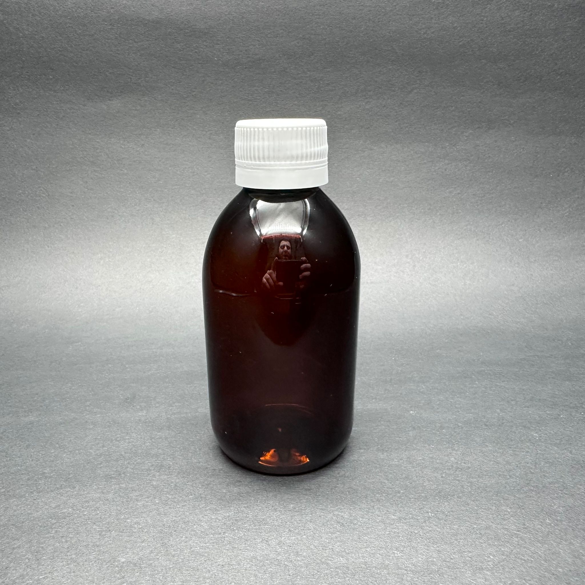 200 Cc Amber Pet Ecza Şişesi - Beyaz Kilitli Contalı Kapaklı  - 200 Ml Kahverengi Plastik Şurup Şişesi (21 Gr)